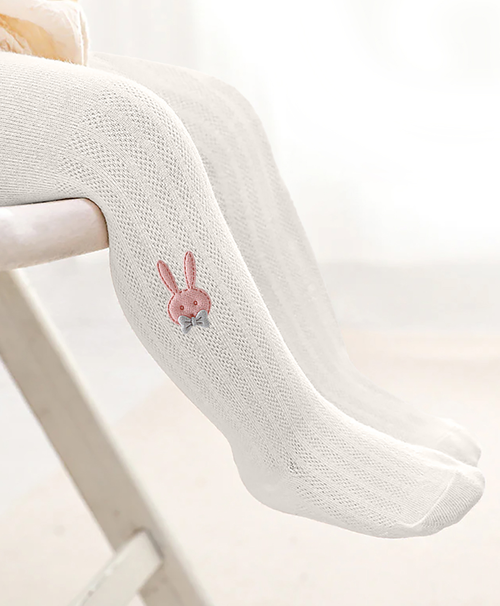 SYGA Cotton Mesh Rabbit Detail Stockings - White-picture-24