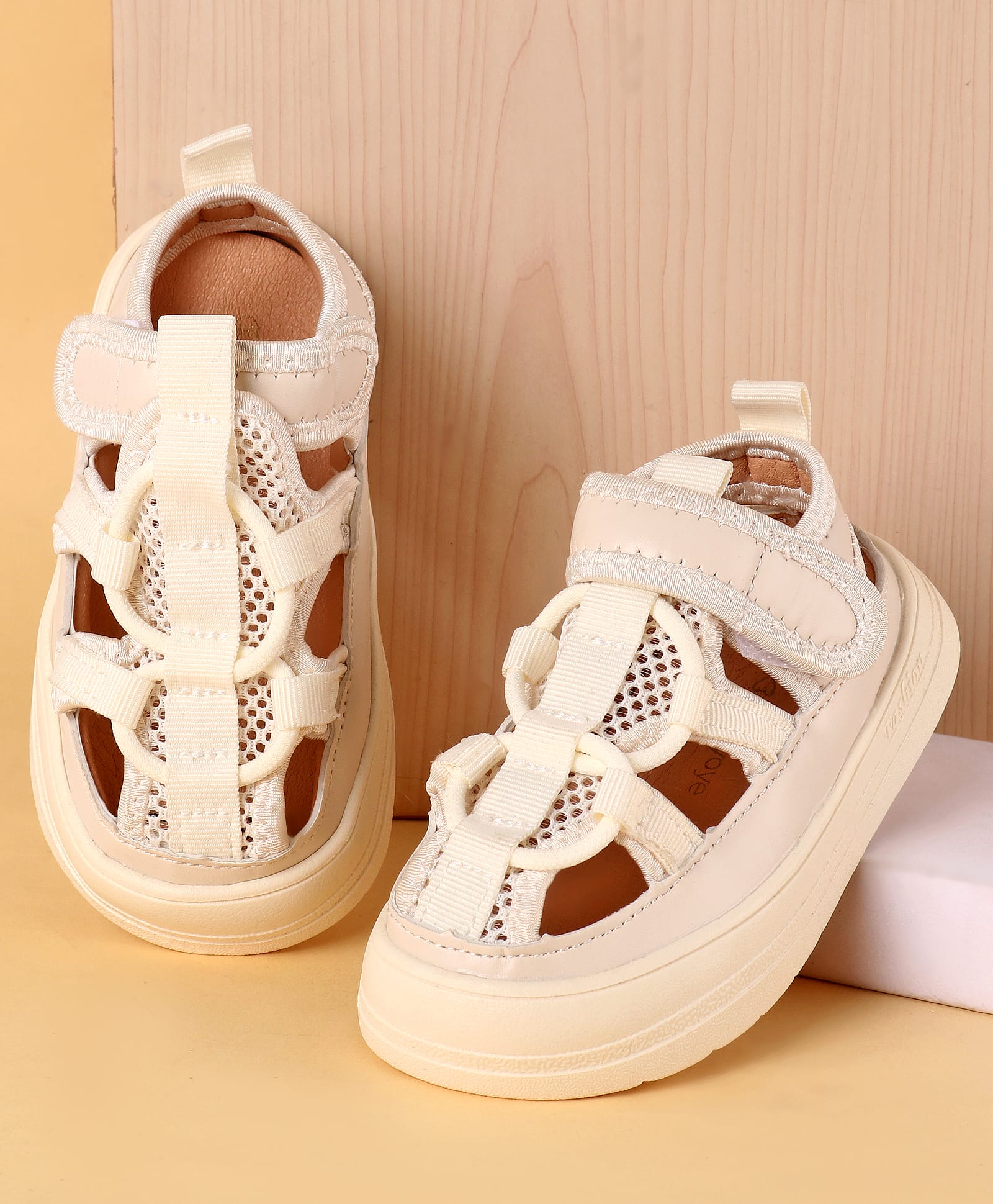 Babyoye Sandals With Velcro Closure - Beige-picture-10