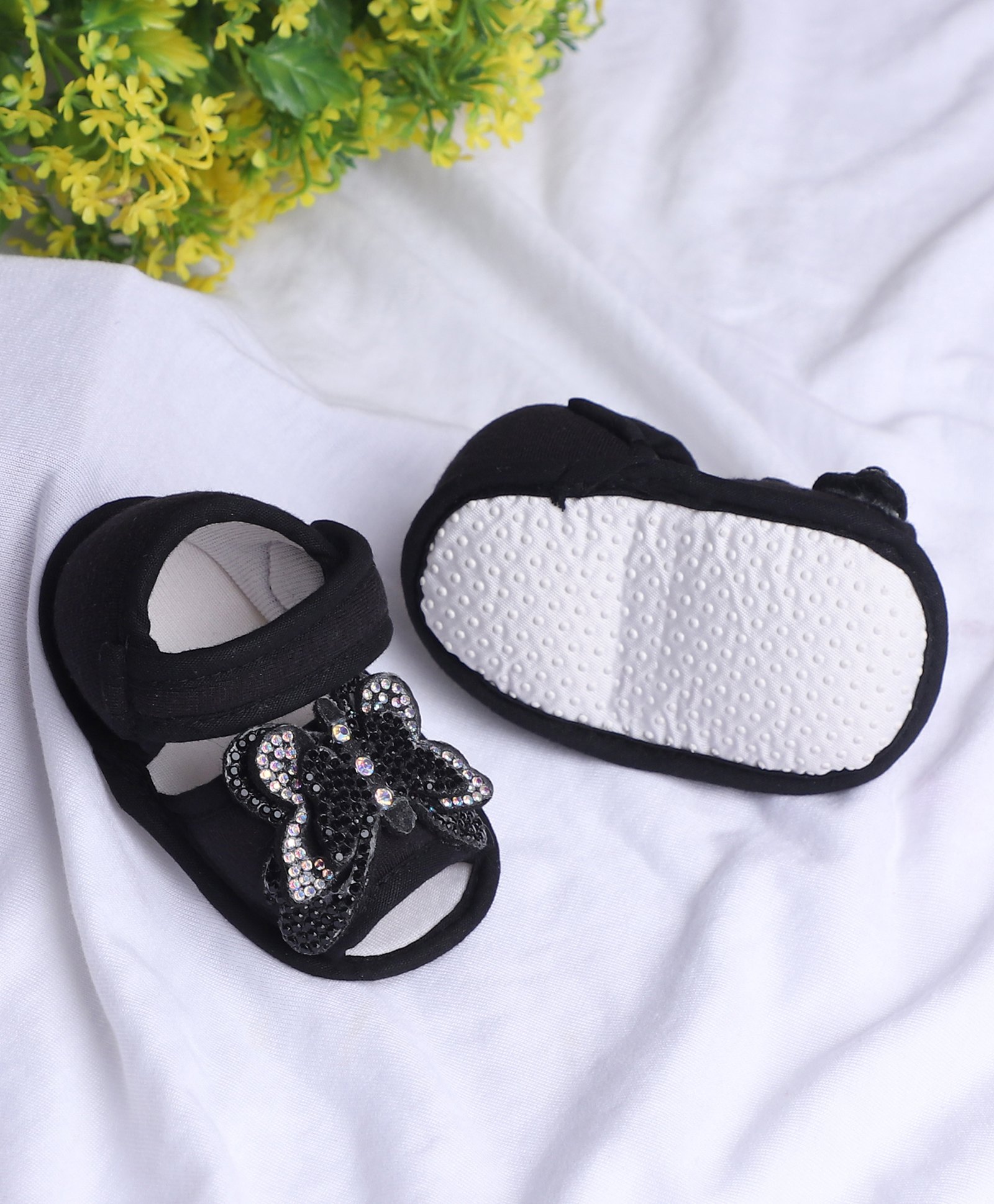 Coco Candy Butterfly Applique Detailed Velcro Closure Booties - Black-picture-12