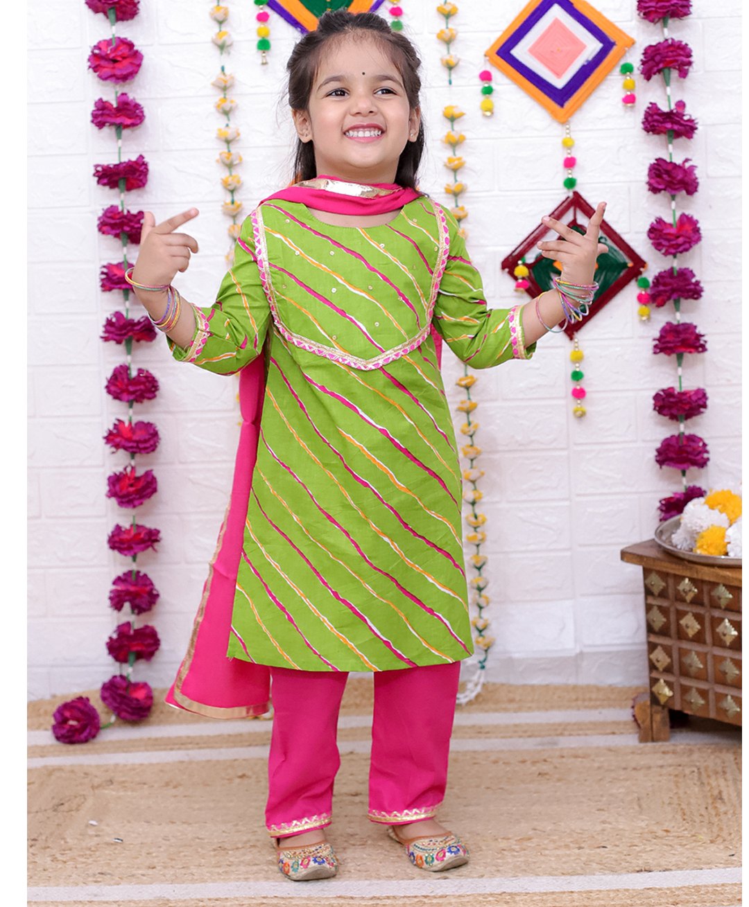 Vastrarth Cotton Three Fourth Sleeves Leheriya Printed Gota Lace Embellished Kurta Salwar With Dupatta Set - Green-picture-19