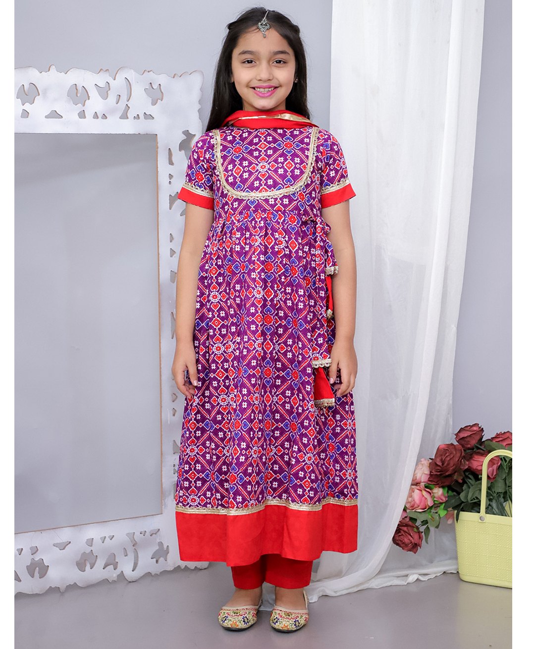 Vastrarth Cotton Half Sleeves Abstract Printed Lace Embellished Kurta Churidar With Dupatta Set - Purple-image-11