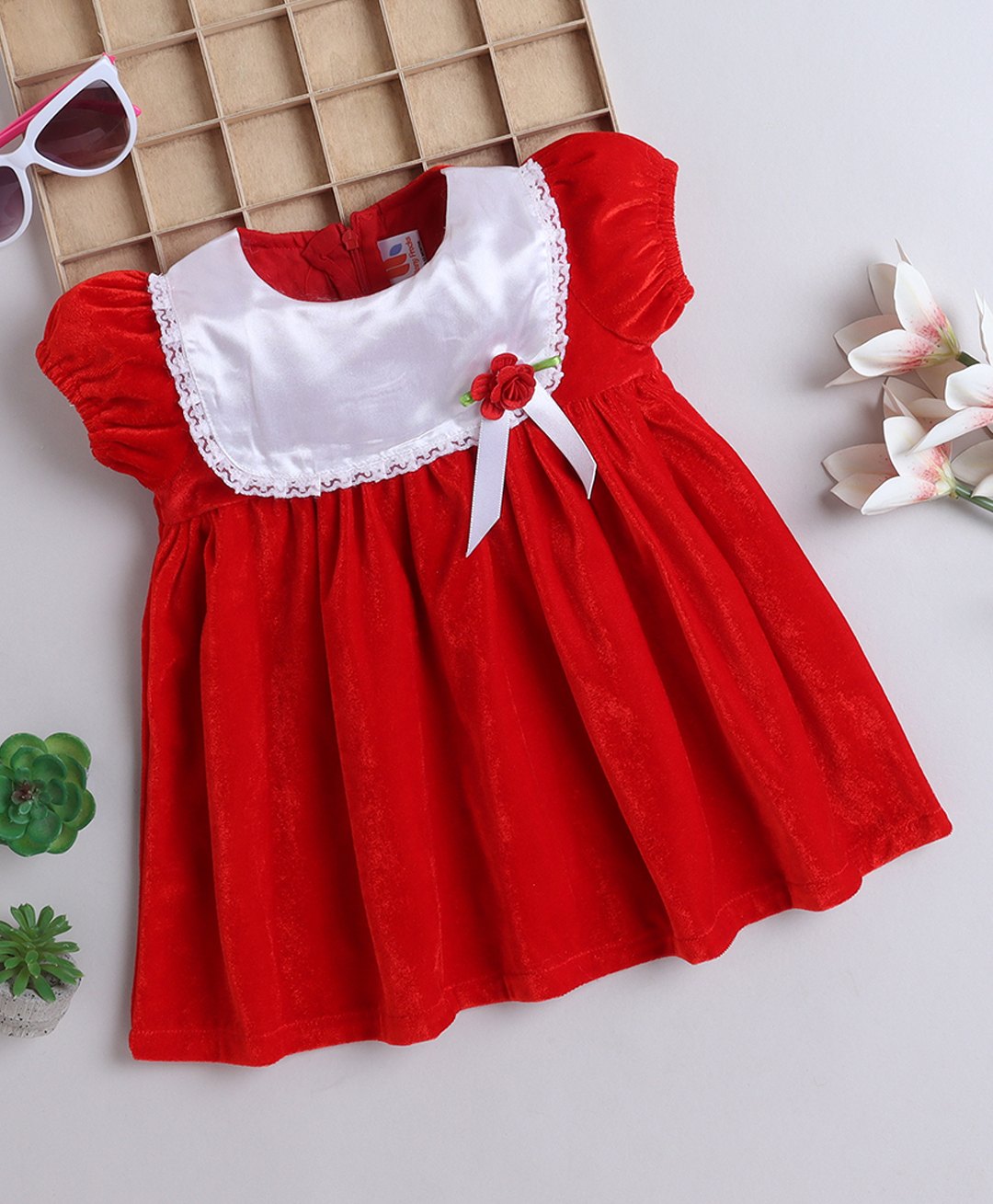 Many frocks & Velvet Half Puffed Sleeves Floral Applique Lace Detailed Dress - Red-image-31