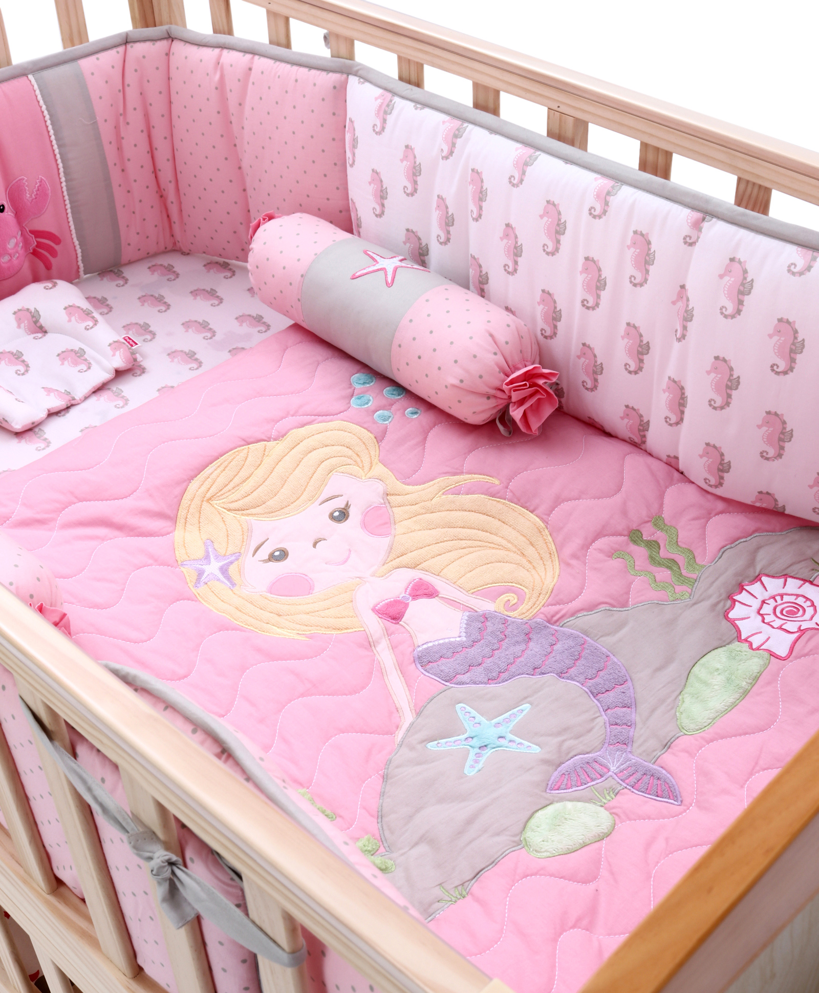 firstcry baby bedding sets