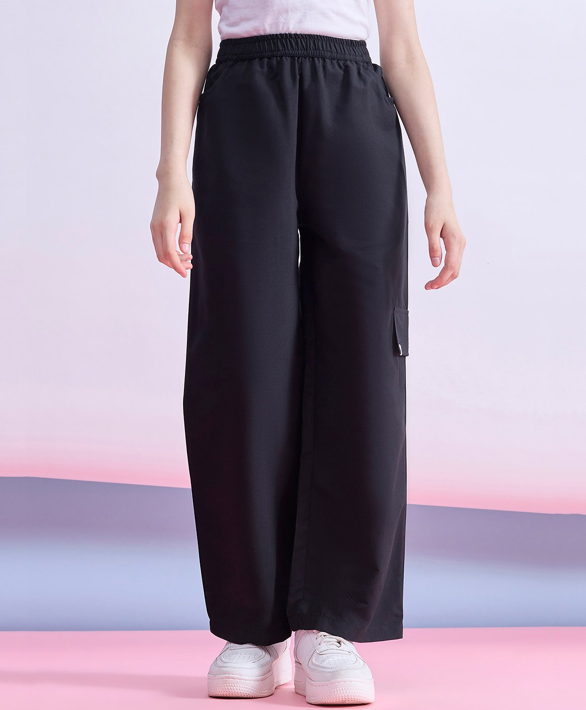 StyloBug Cotton Solid Cargo Pants - Black-image-0