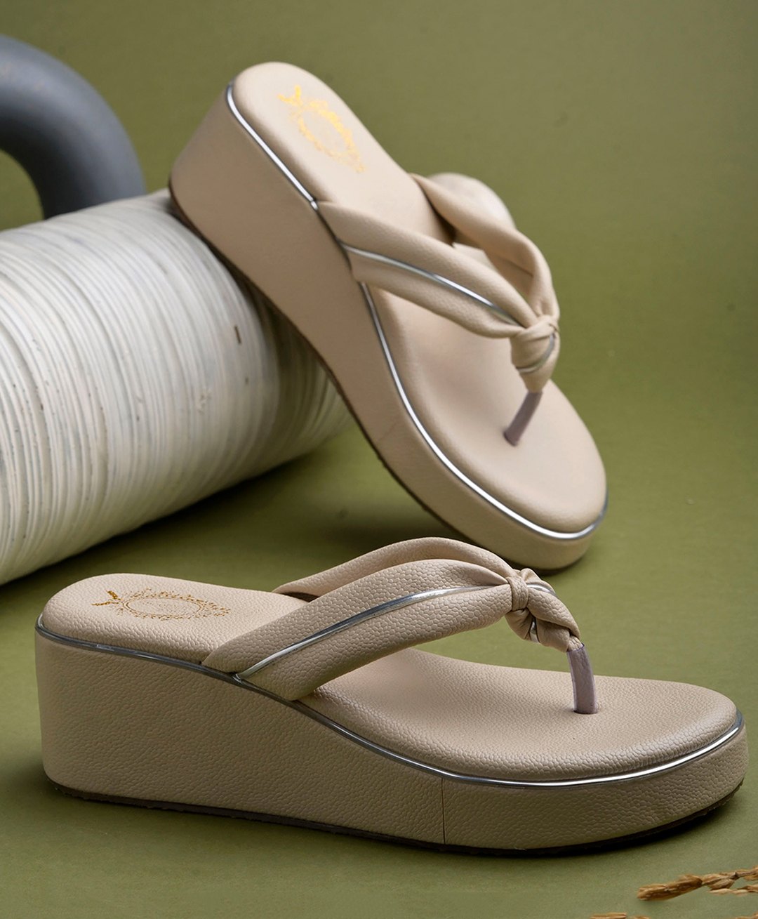 Shoetopia Solid Knot Designed Platform Heel Sandals - Beige-picture-36