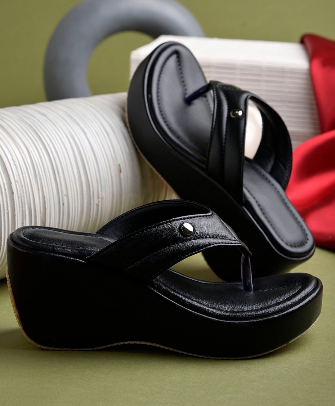 Shoetopia Colour Blocked Platform Heel Sandals - Black-picture-26