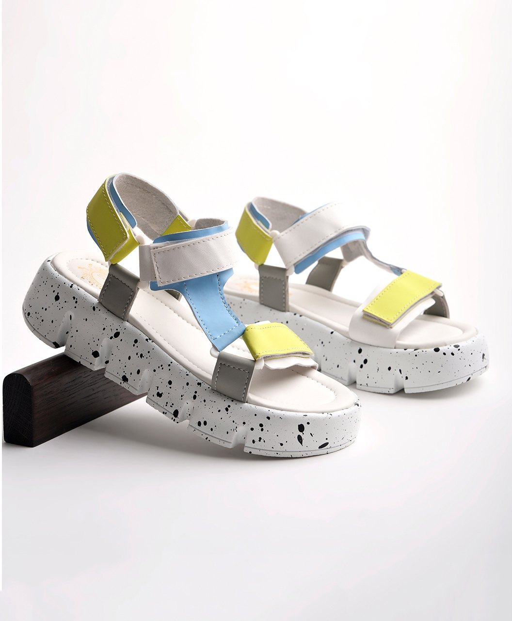 Shoetopia Colour Blocked Sandals - White-picture-35
