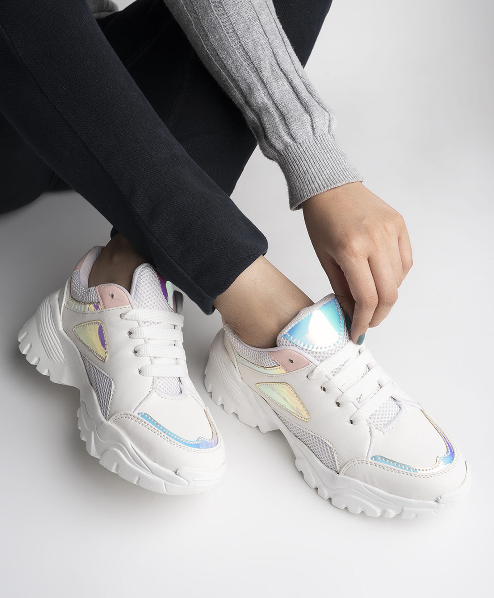 Shoetopia Mesh Detailed Lace Up Sneakers - White-picture-20