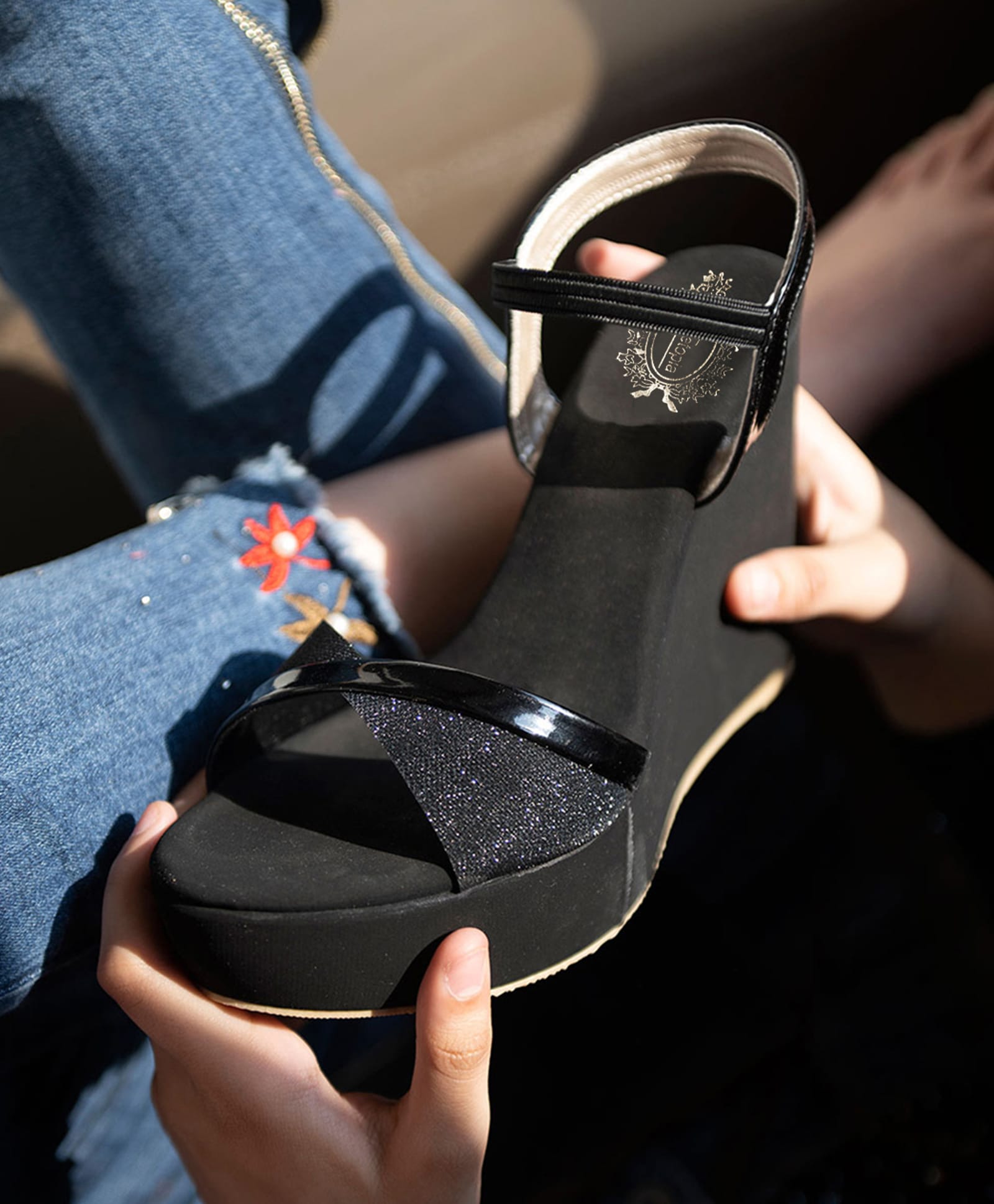 Shoetopia Solid Wedge Sandals - Black-picture-13