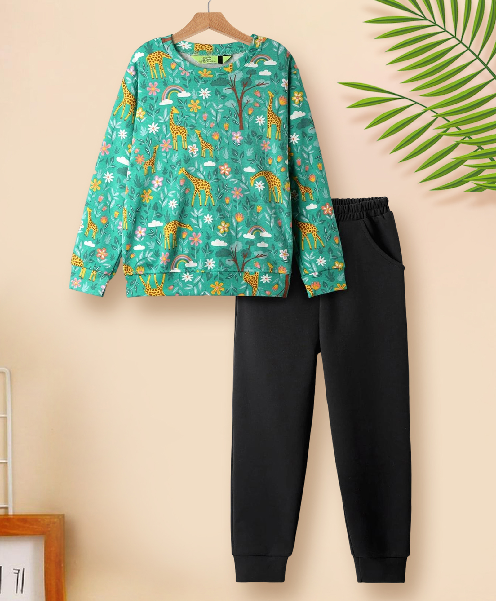 Tiara Cotton Spandex Knit Full Sleeves Floral & Giraffes Printed Sweatshirt & Joggers Set - Green-picture-11
