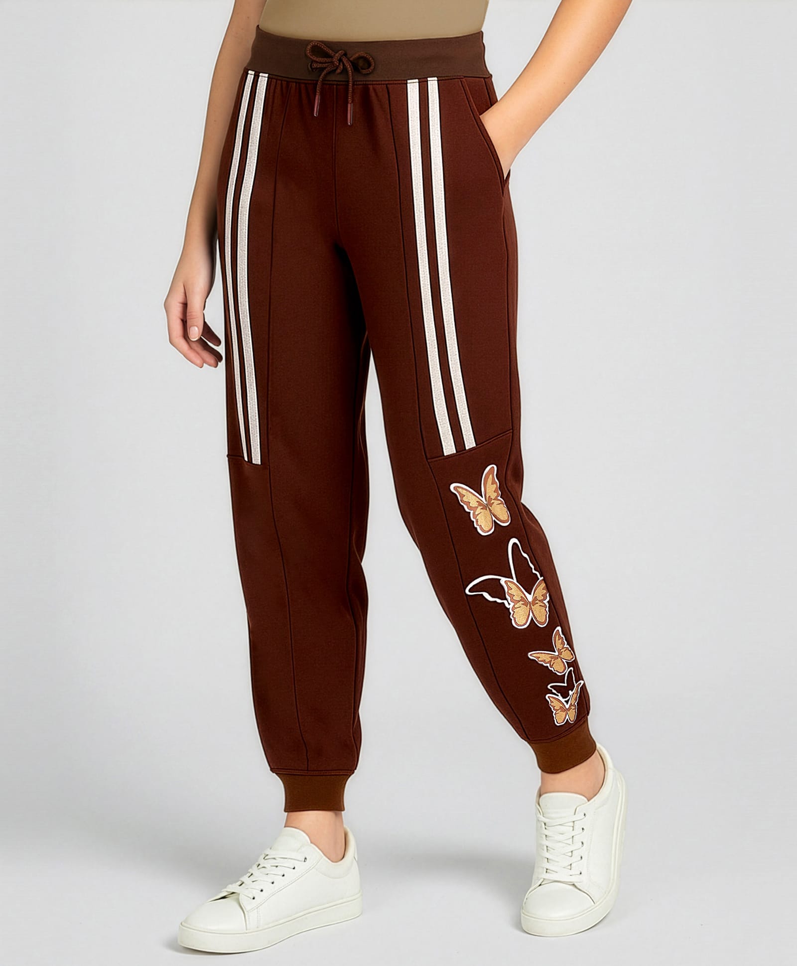 arias by lara dutta Arias 100% Cotton Knit Full Length Joggers With Glitter Butterfly Print & Cut & Sew Detailing - Brown-picture-21