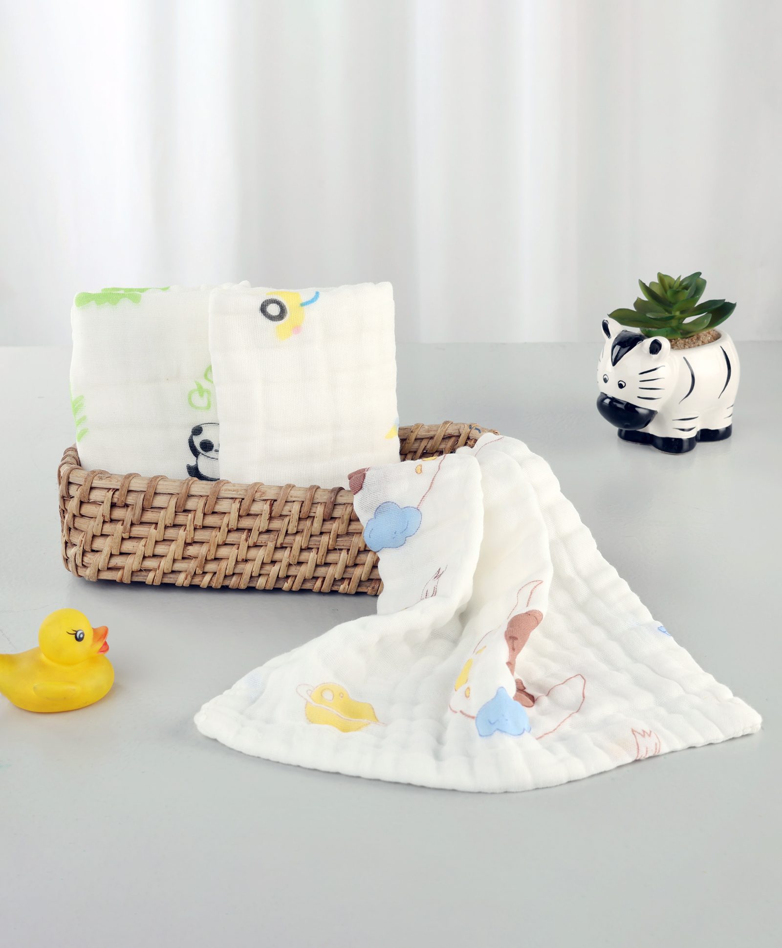 Babyhug 6 Layer Muslin Cotton Wash Cloths for Babies Pack of 3| High Absorbency| Ultra Soft & Baby Safe| Machine Washable| Feeding| Diapering| Newborn Face Towel| Burp Cloth| Wipes - Multicolor