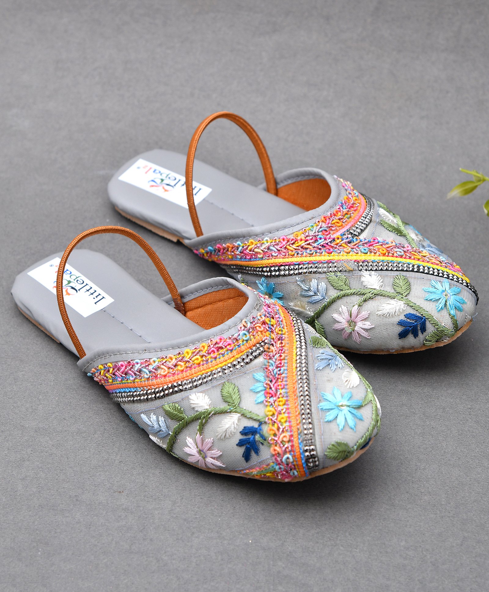 Little Palz Floral Embroidered & Sequins Embellished Mojaris - Grey-image-9