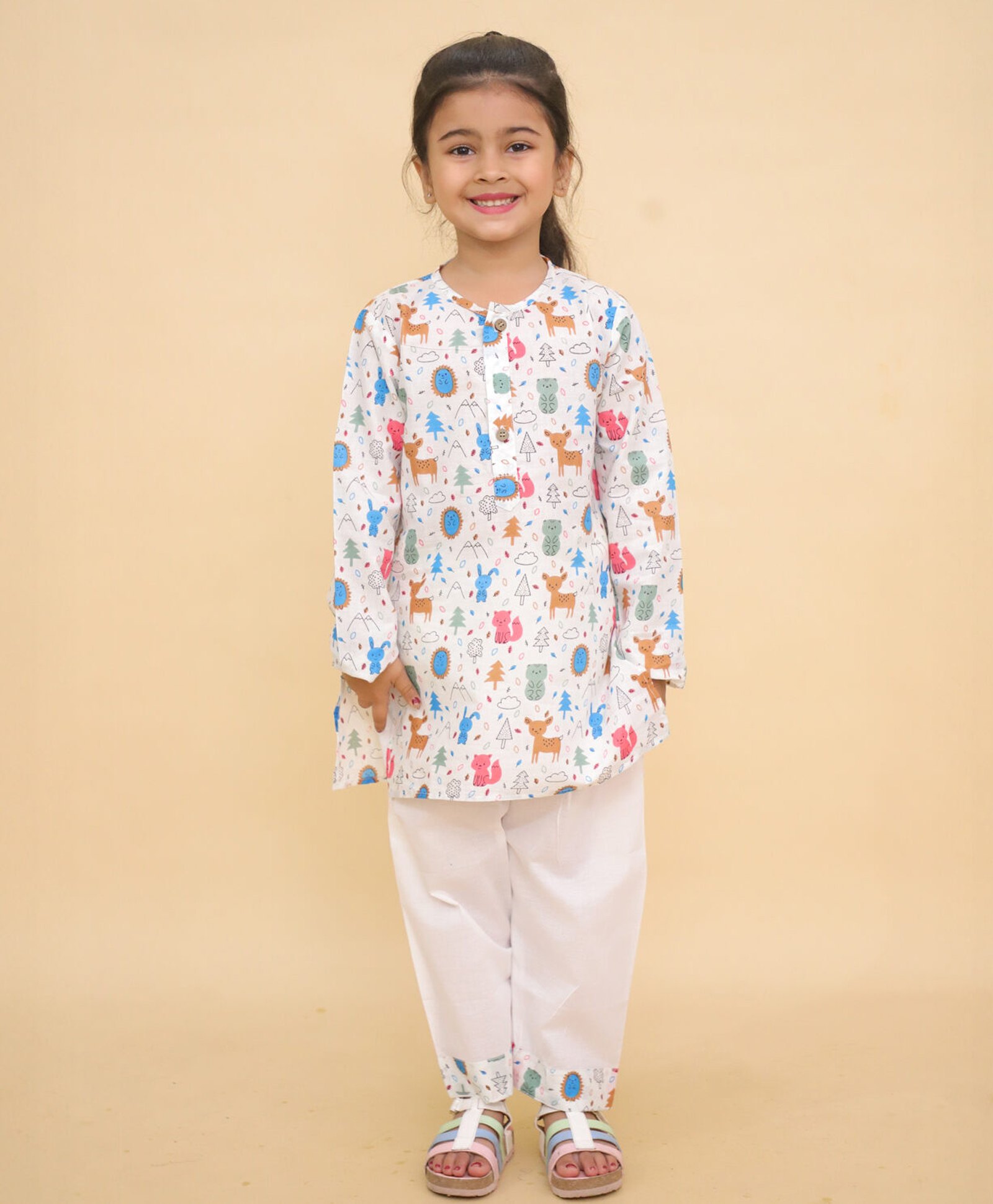 Little Ginnie Cotton Woven Full Sleeves Animals Printed Kurta Pant Set - White-image-19