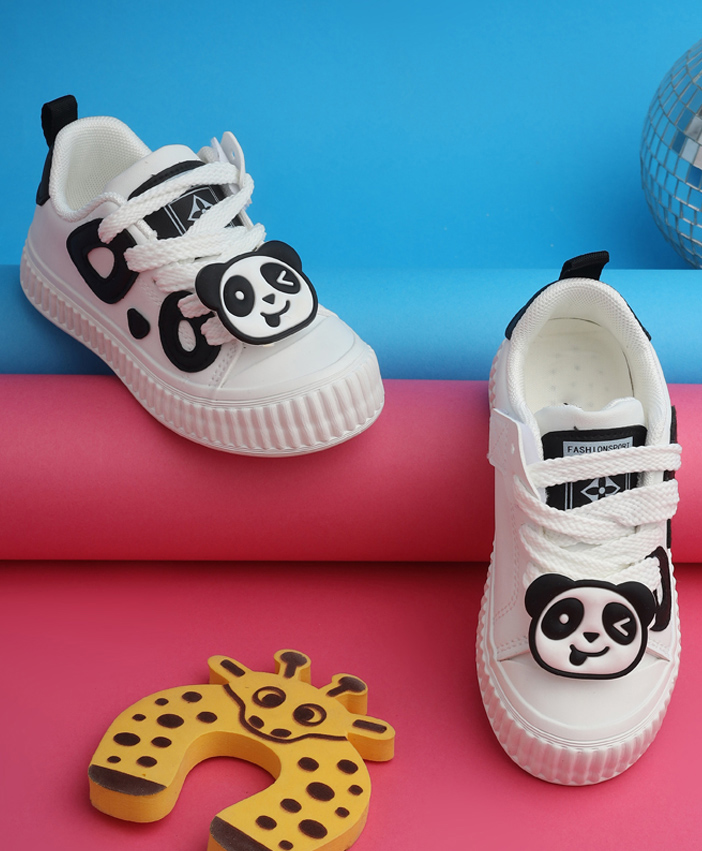 TRUFFLE COLLECTION Panda Applique Detailed Lace Ups Sneakers - Black & White-picture-4