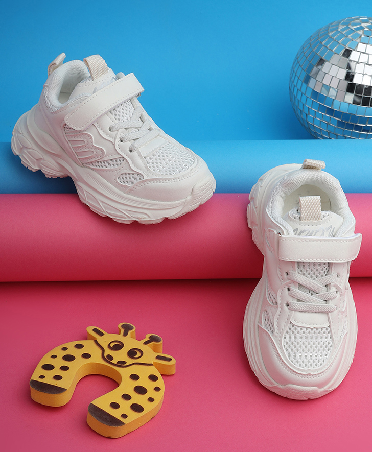 TRUFFLE COLLECTION Velcro Closure Mesh Detailed Solid Sneakers - White-picture-13