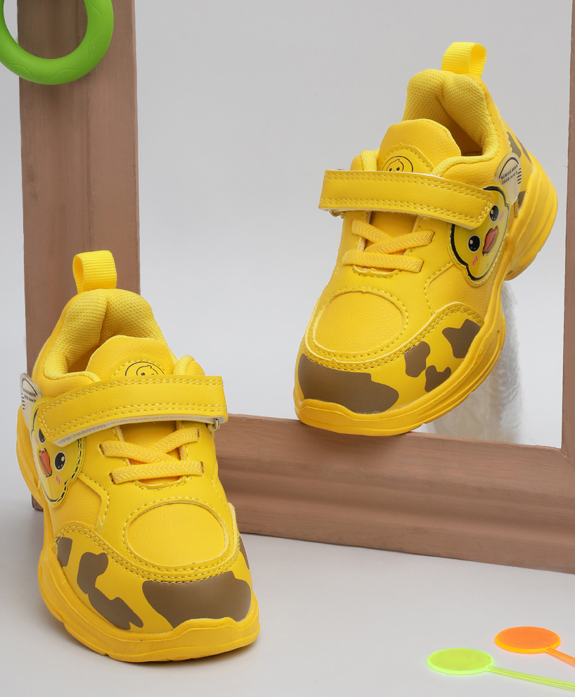 TRUFFLE COLLECTION Duck Patch Embroidered Mesh Detailed Velcro Closure Sneakers - Yellow-image-33
