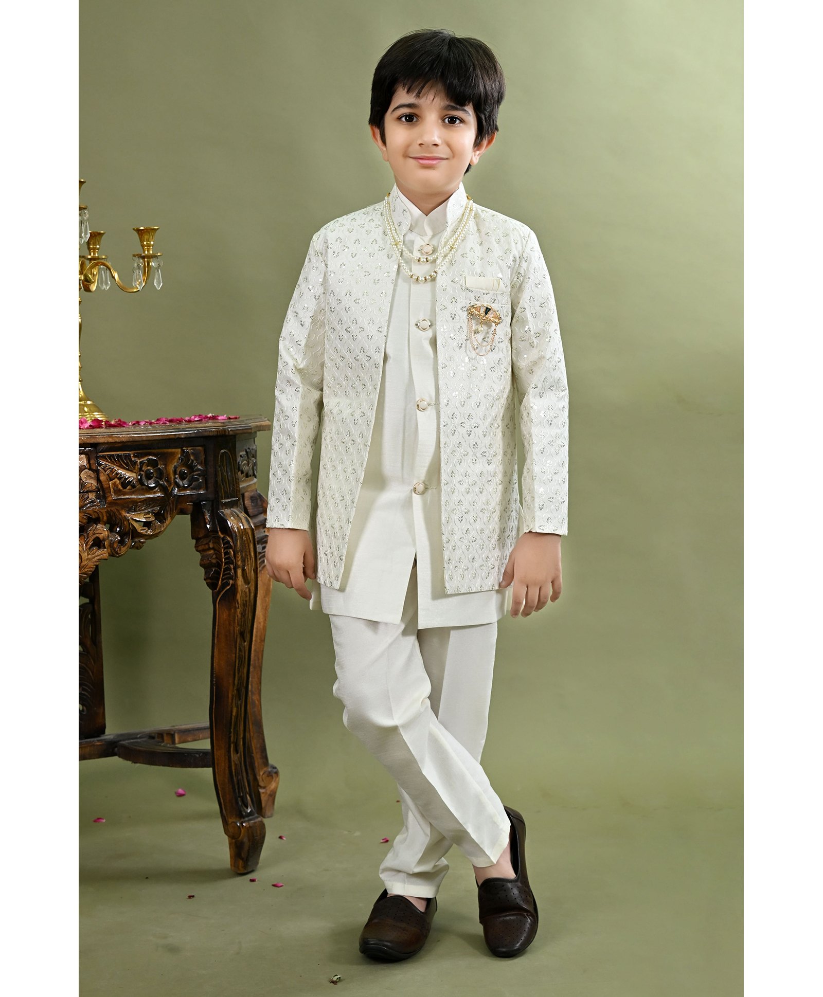 BT DEZINES Silk Blend Woven Solid Sherwani & Pant With Full Sleeves Sequins Embelished Jacket & Necklace Set - White