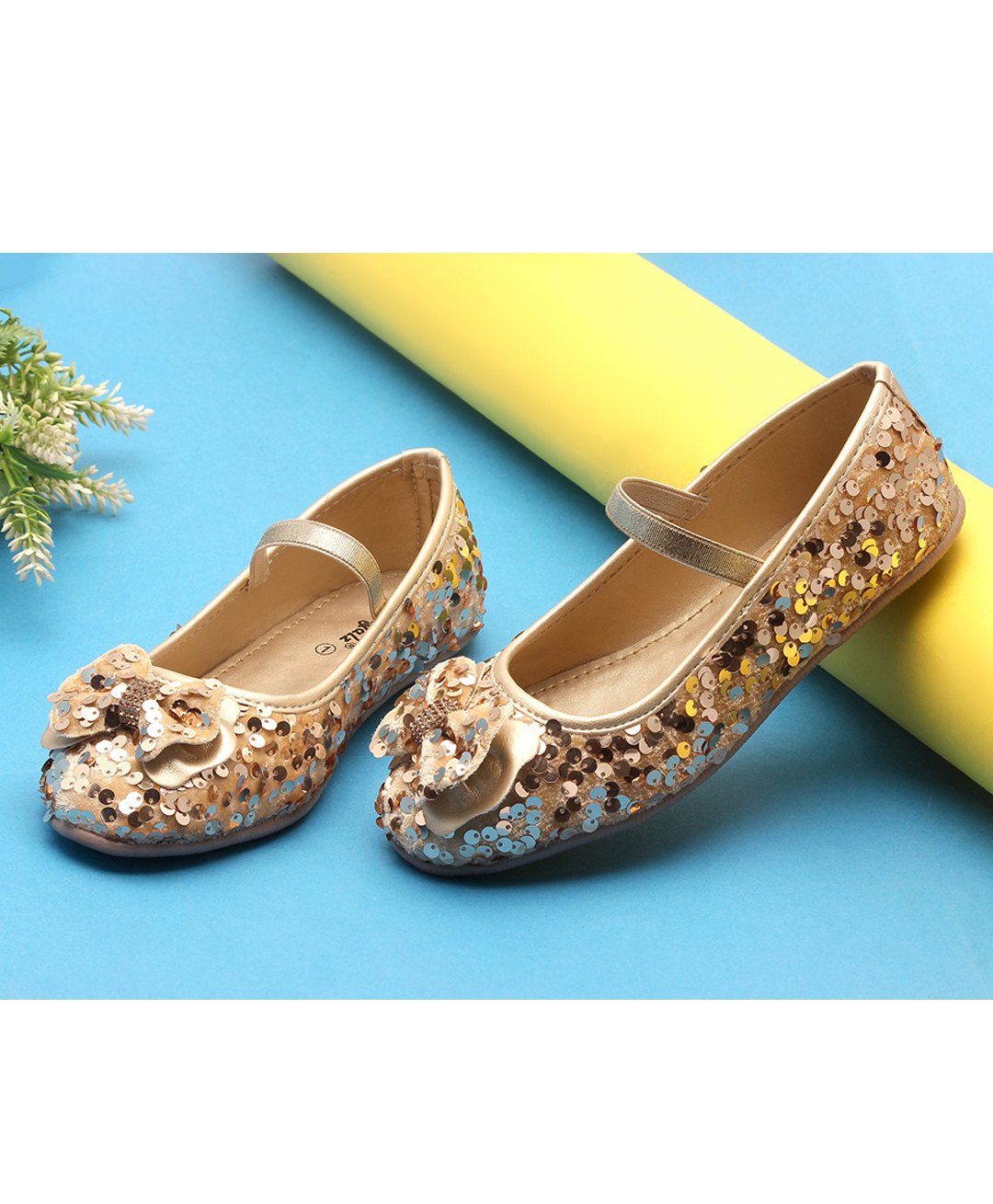 boyz n galz Sequins Embellished Bow Applique Detailed Ballerinas - Gold-image-32