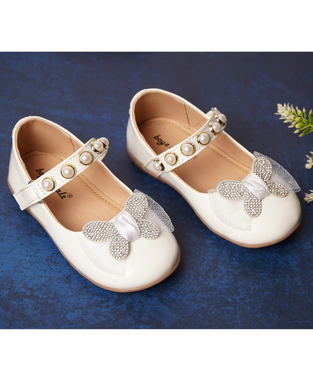 boyz n galz Stones Embellished Butterfly Applique Detailed Ballerinas - White-image-5