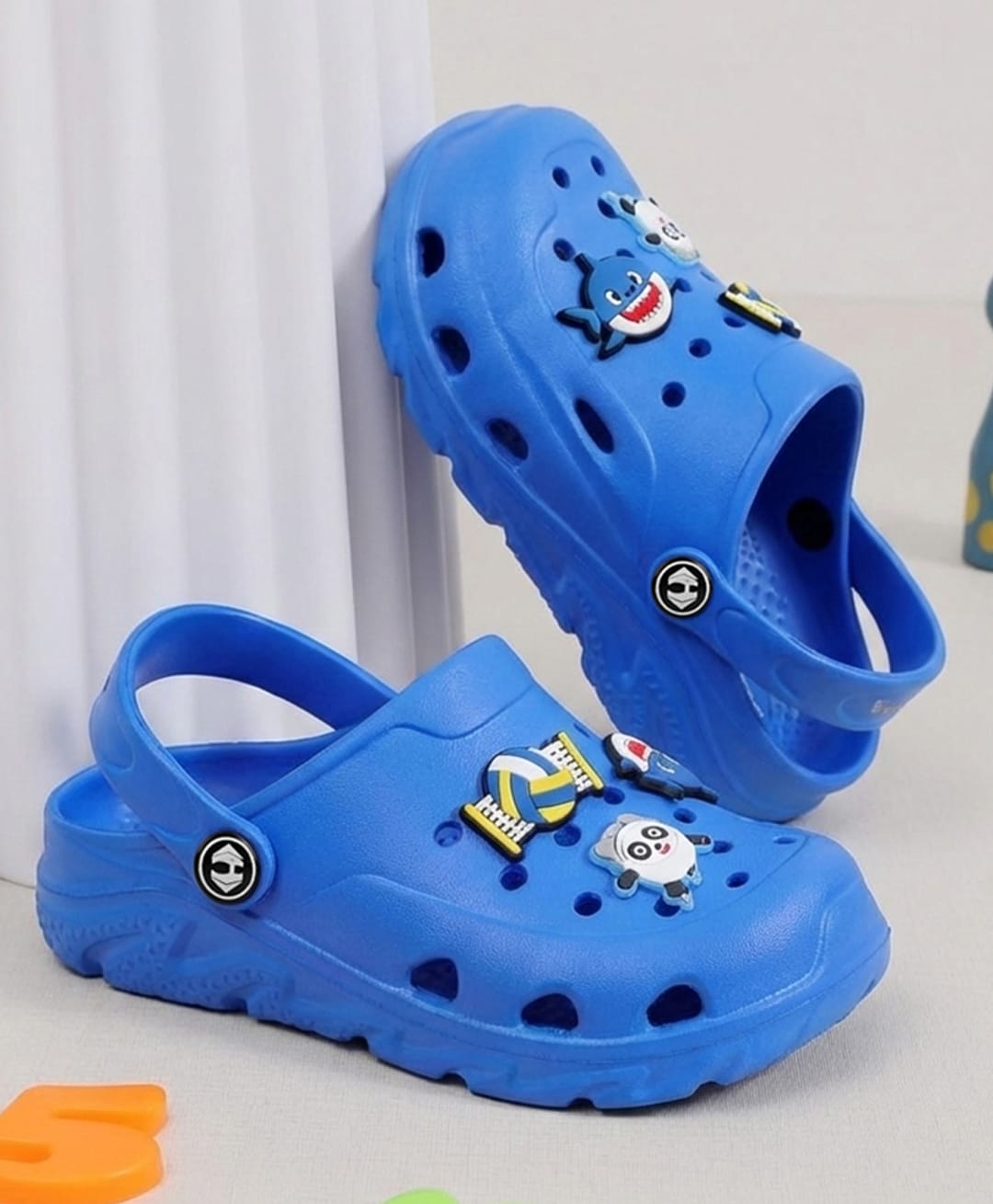 HOPPA SWEDEN Perforated Clogs With Shark & Panda Charms - Royal Blue-picture-29