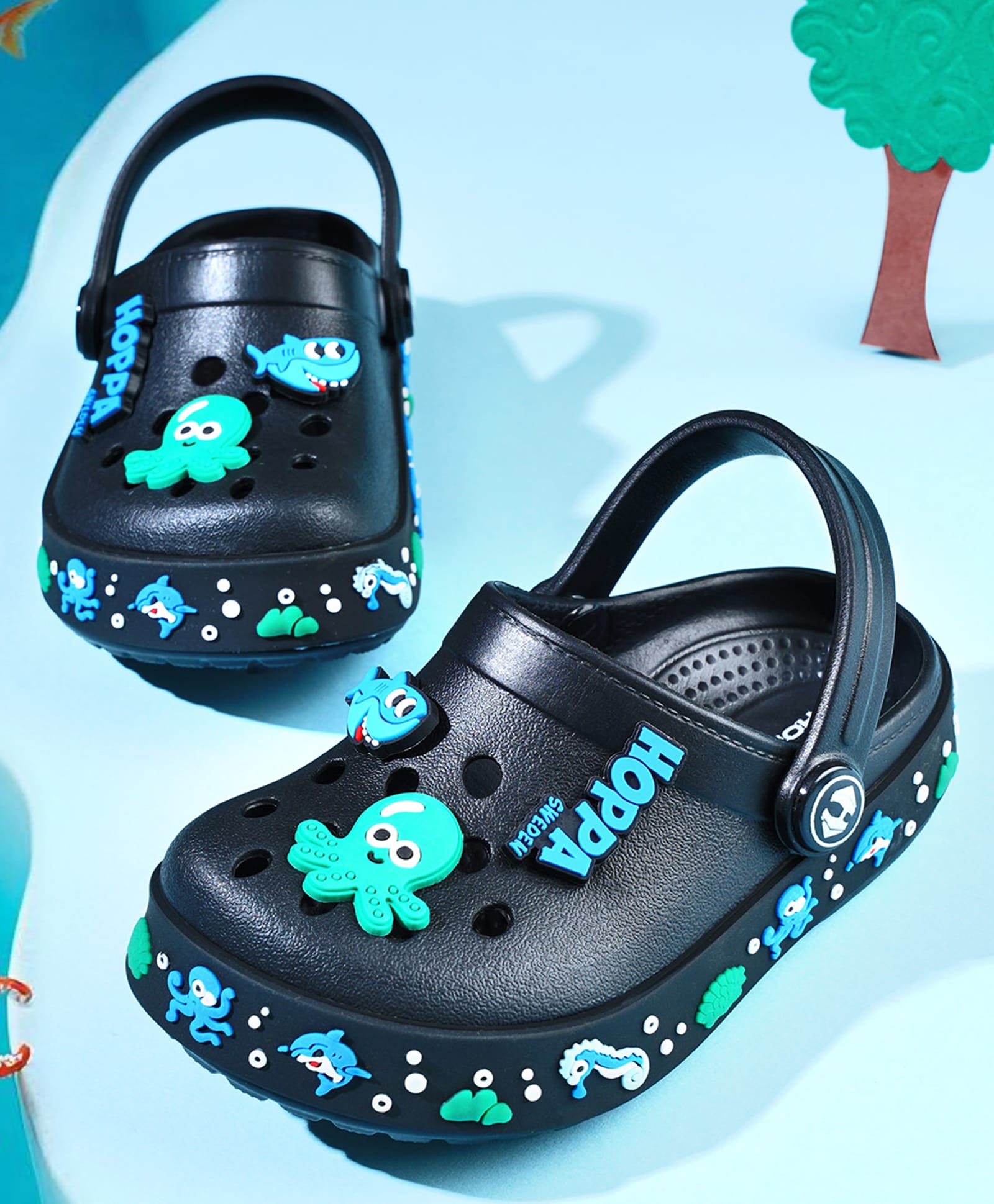 HOPPA SWEDEN Sea Life Designed Perforated Clogs With Charms - Black-picture-12