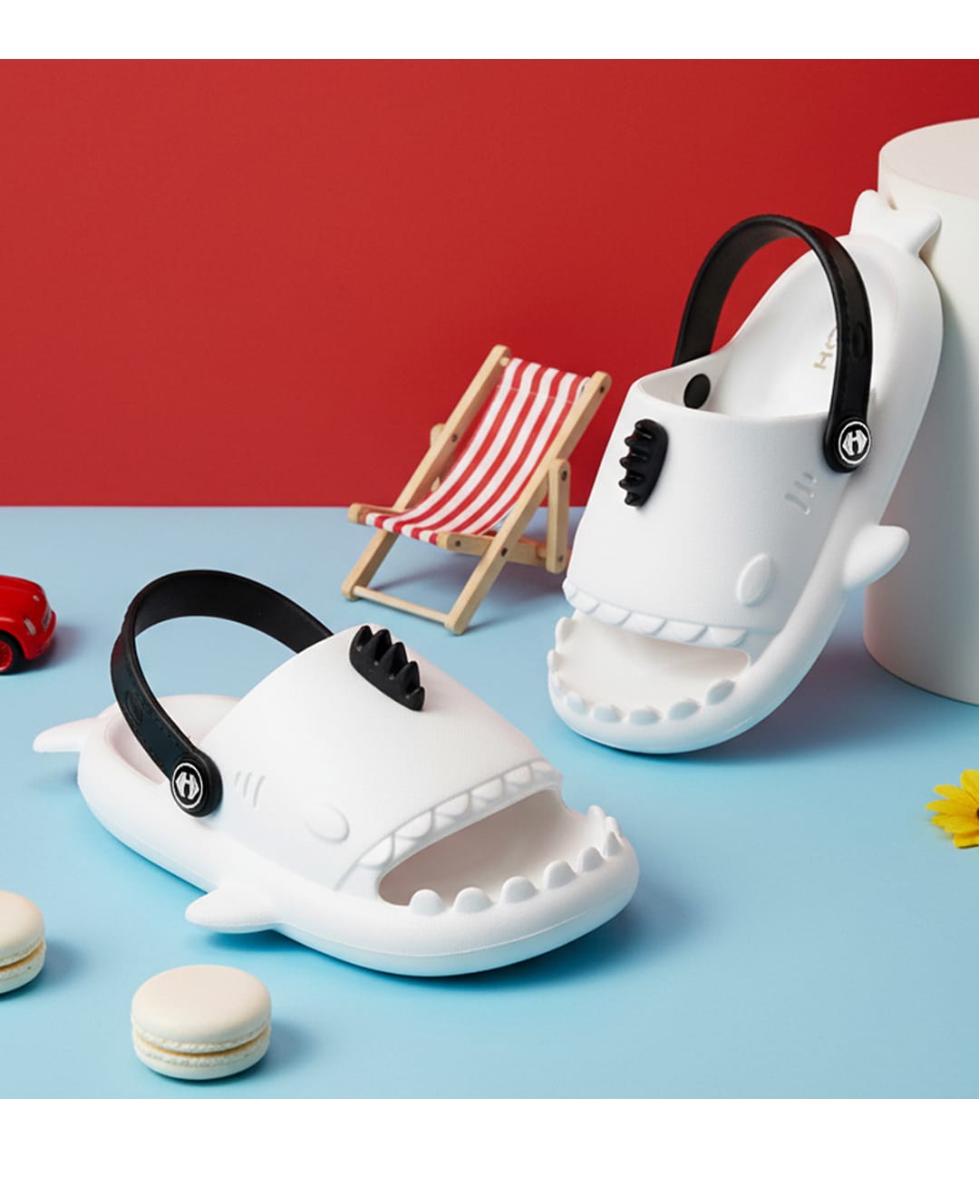 HOPPA SWEDEN Fish Designed Slingback Clogs - White & Black-picture-14