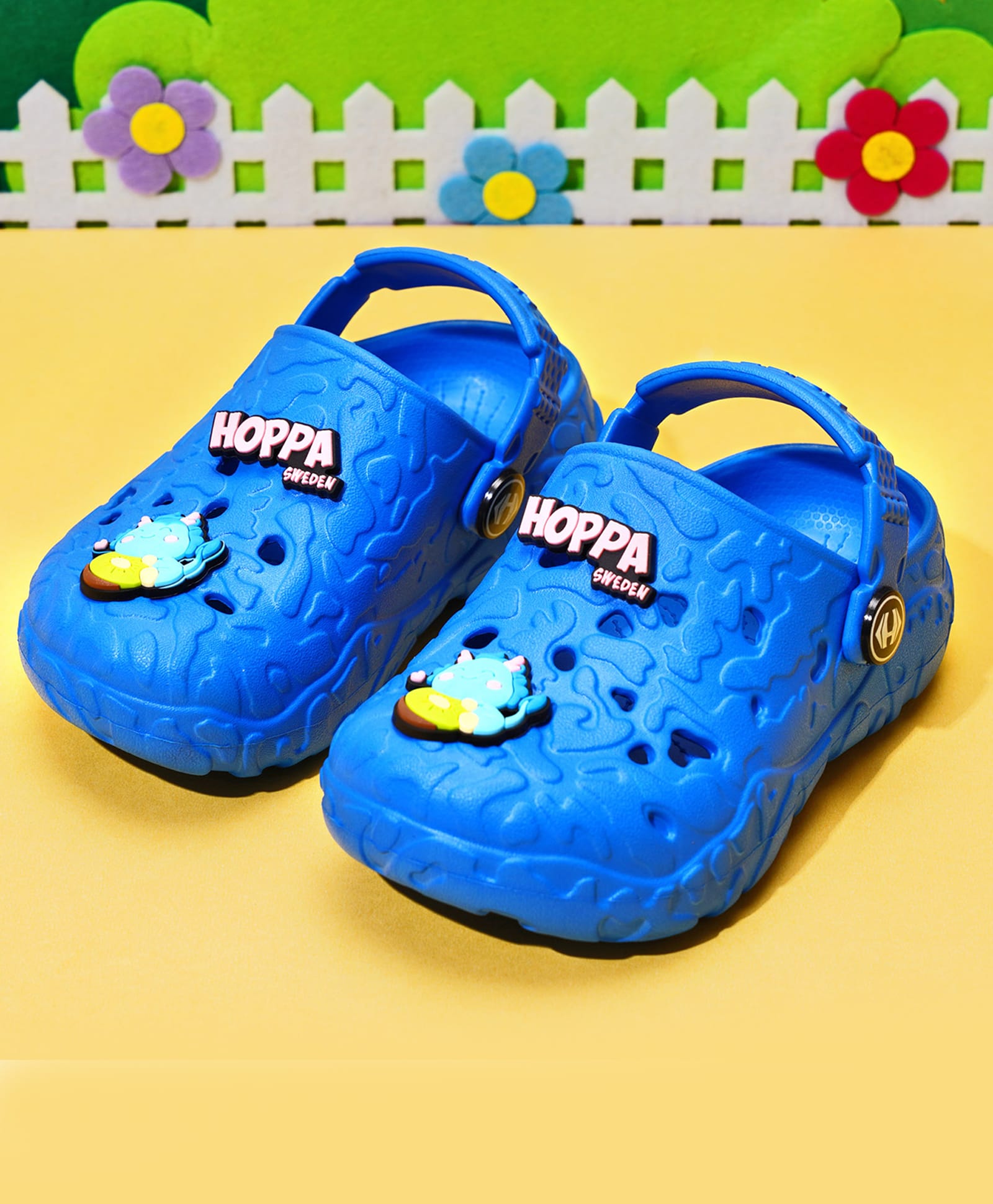 HOPPA SWEDEN Perforated Clogs With Cartoon Charms - Royal Blue-picture-13