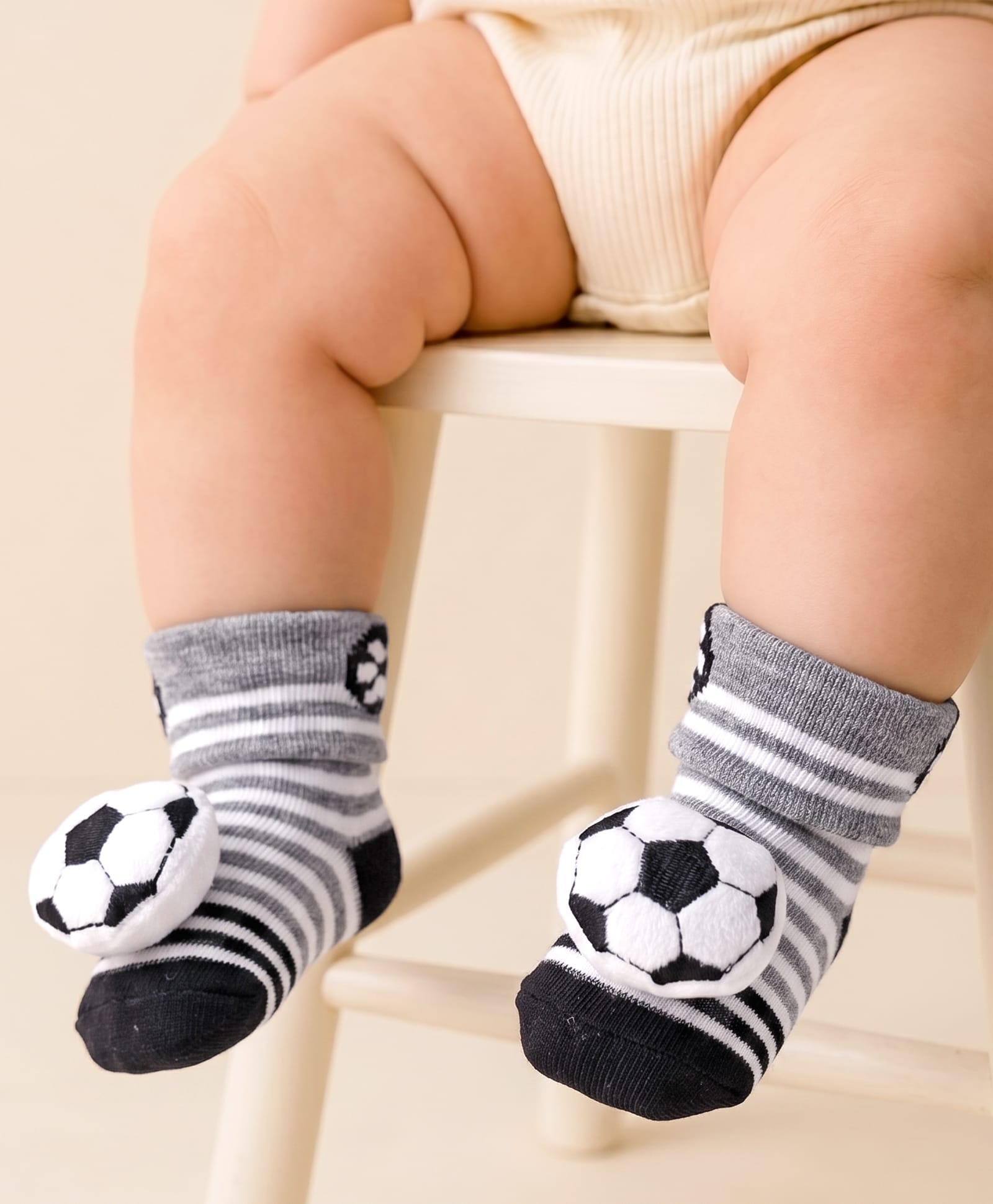 Cute Walk by Babyhug Designed Socks With Football Applique - Black-picture-18