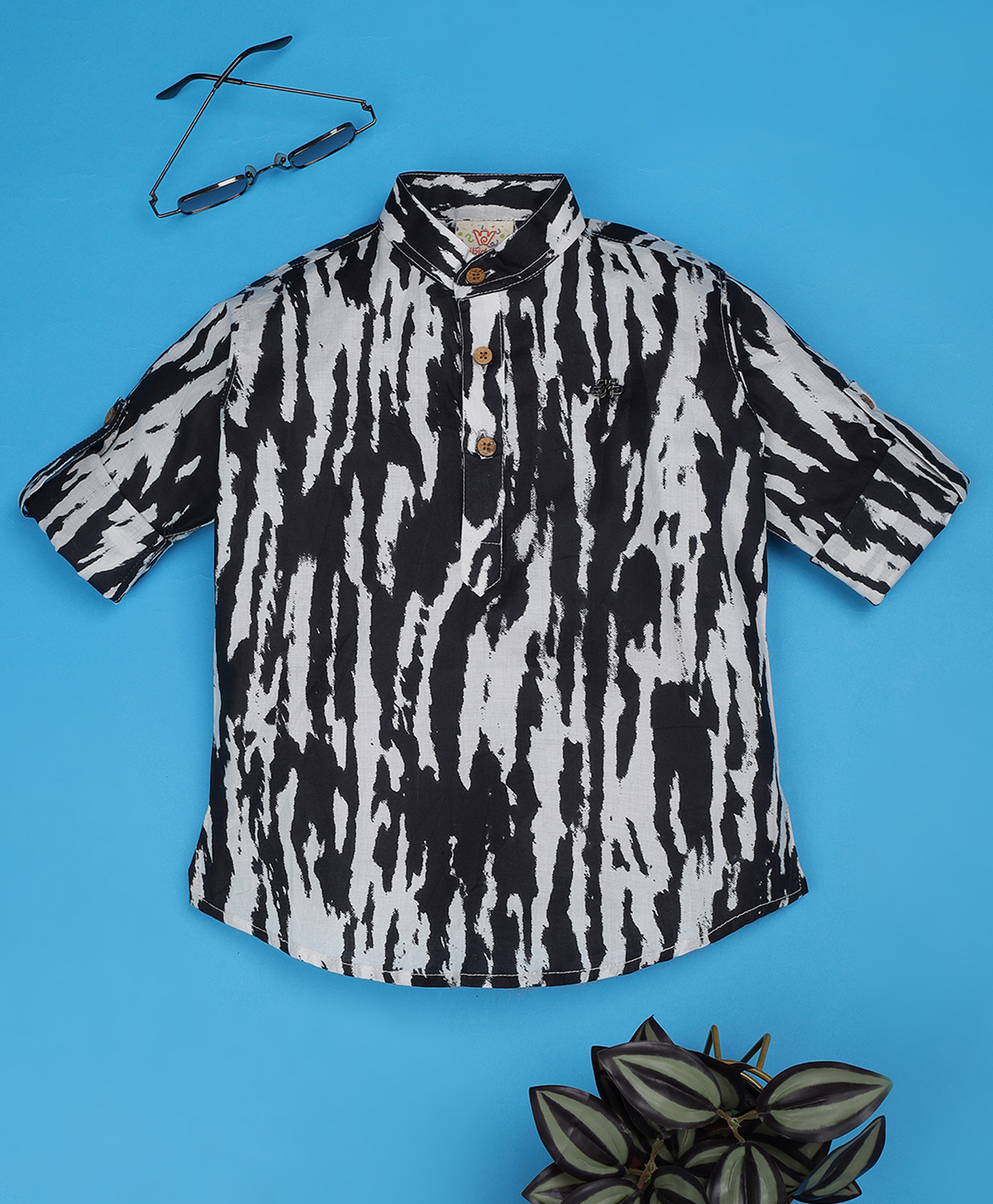 Rikidoos Full Sleeves Abstract Printed Kurta Style Shirt - Black-picture-4