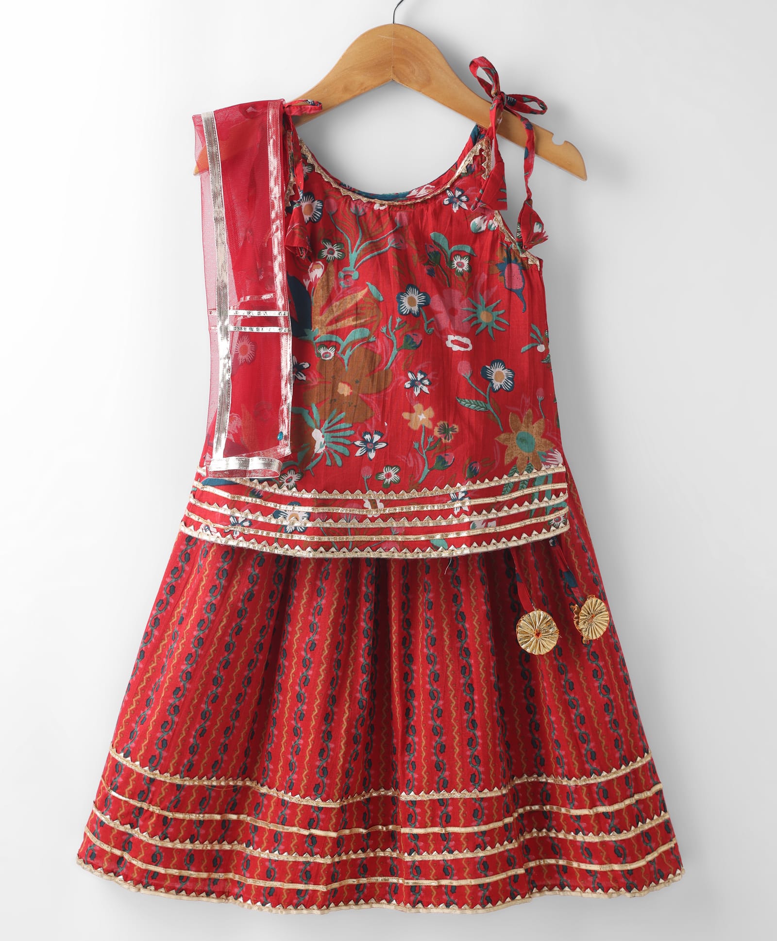 TEENTAARE Cotton Woven Sleeveless Choli Lehenga & Dupatta Set - Maroon-image-8