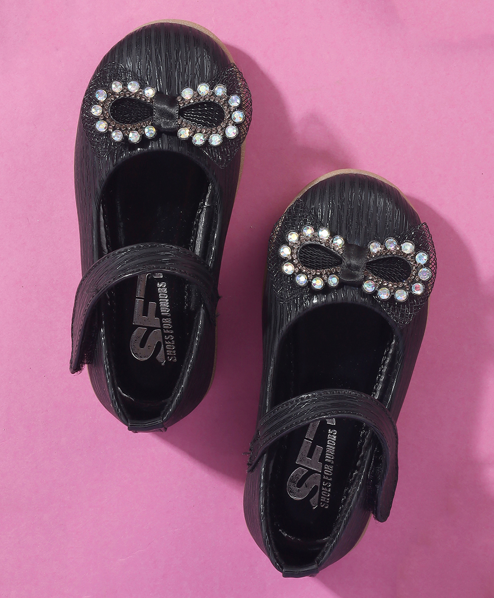 SHOES FOR JUNIORS Bow Applique Detailed & Rhinestones Embellished With Velcro Closure Mary Jane Ballerinas - Black-image-34
