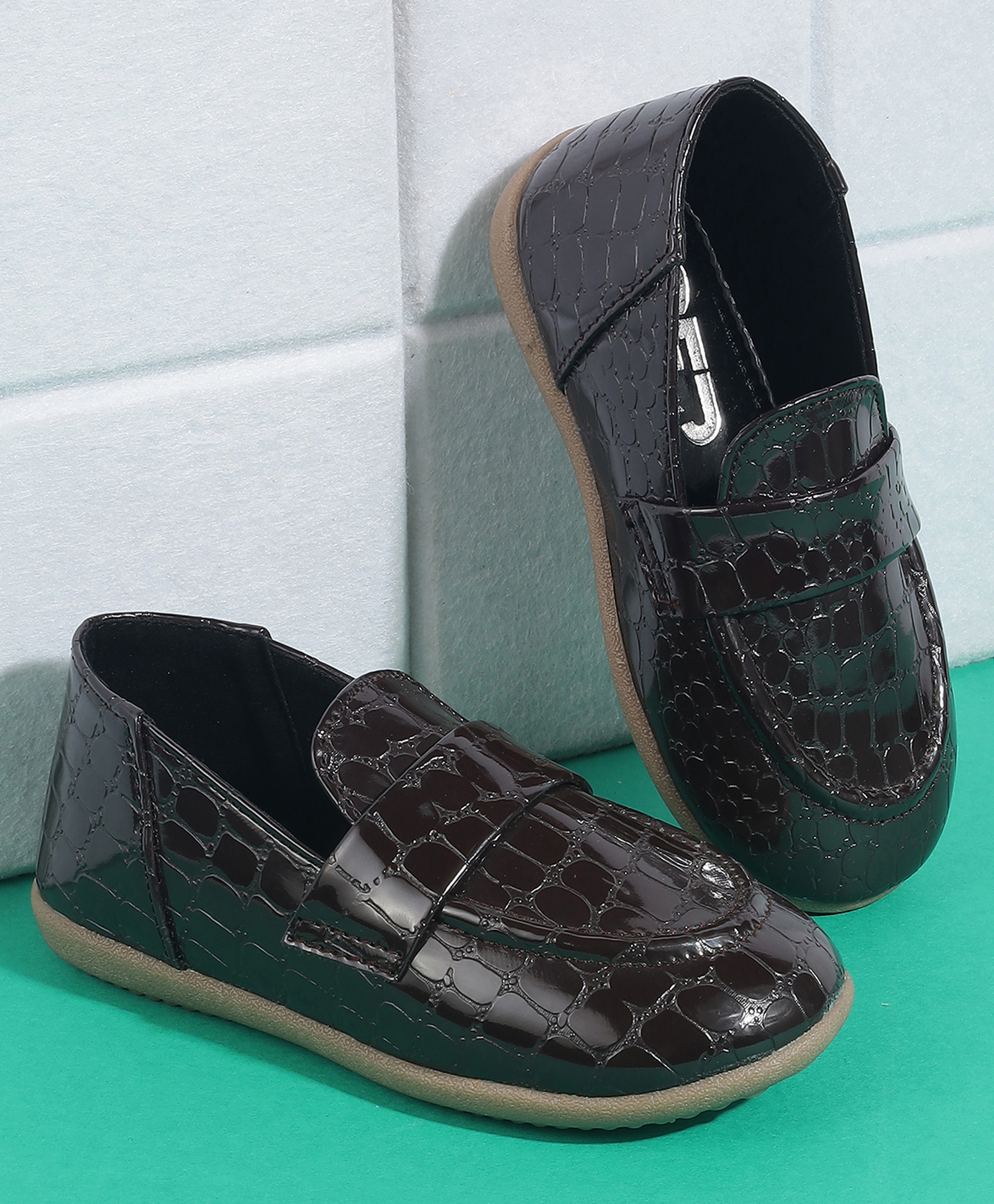 SHOES FOR JUNIORS Self Designed Loafers - Brown-image-22