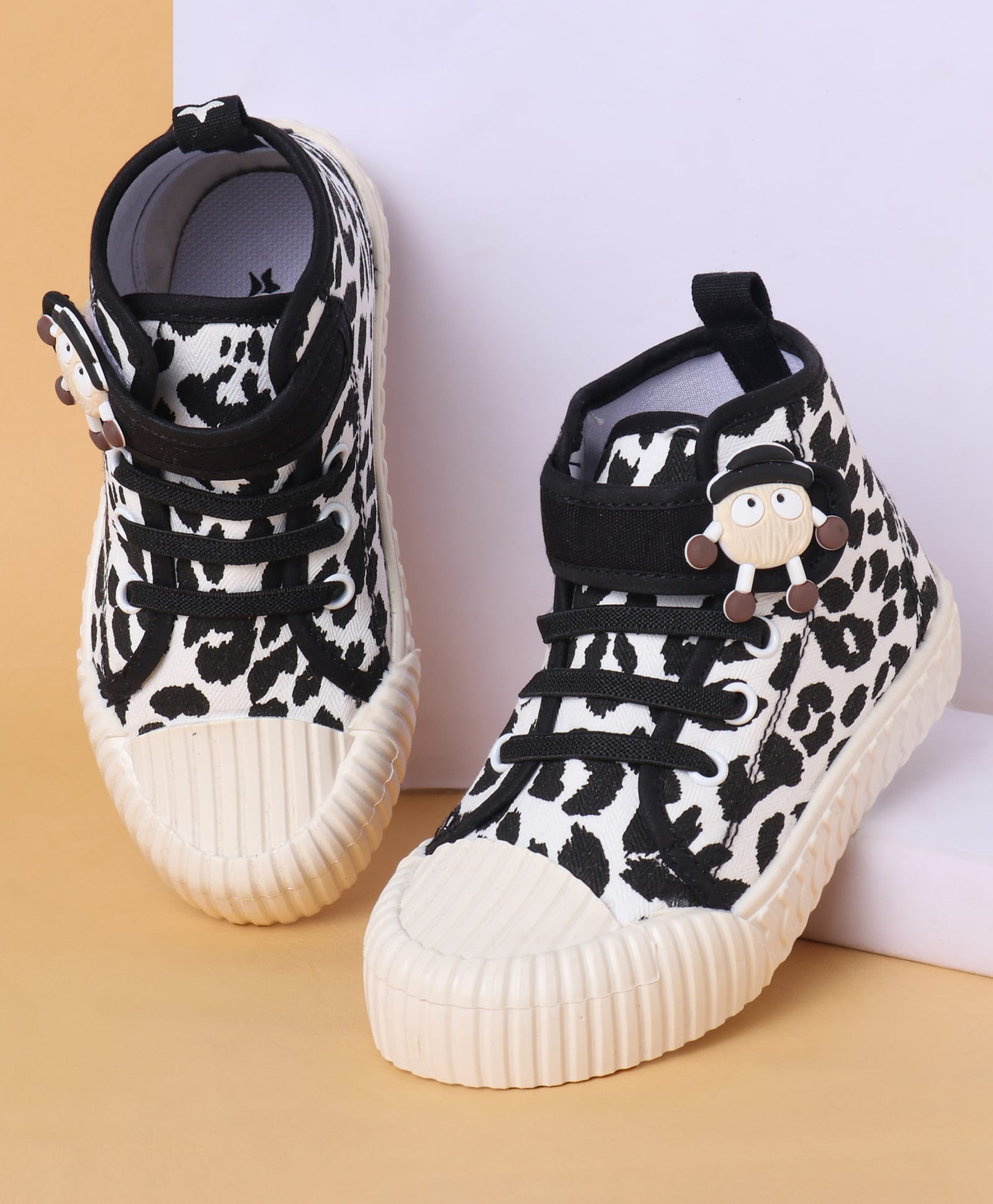 Cute Walk By Babyhug Casual Shoes with Velcro Closure Canvas & Animal Print - Black-picture-28