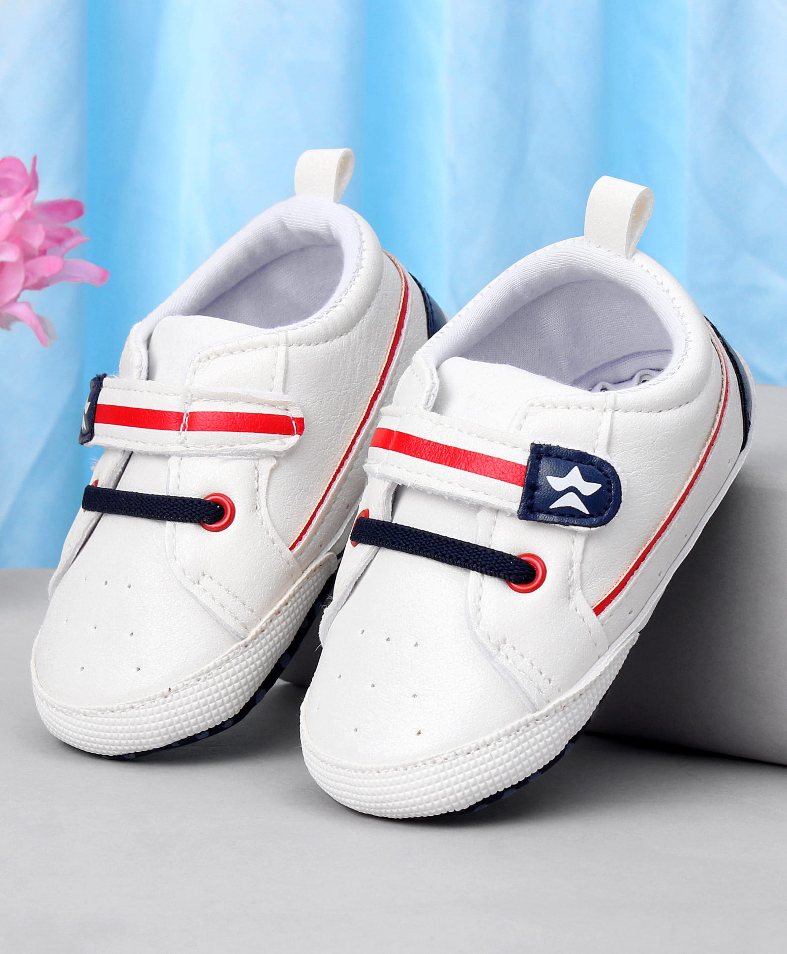 Cute Walk by Babyhug Solid Booties with Velcro Closure - White & Blue-image-45
