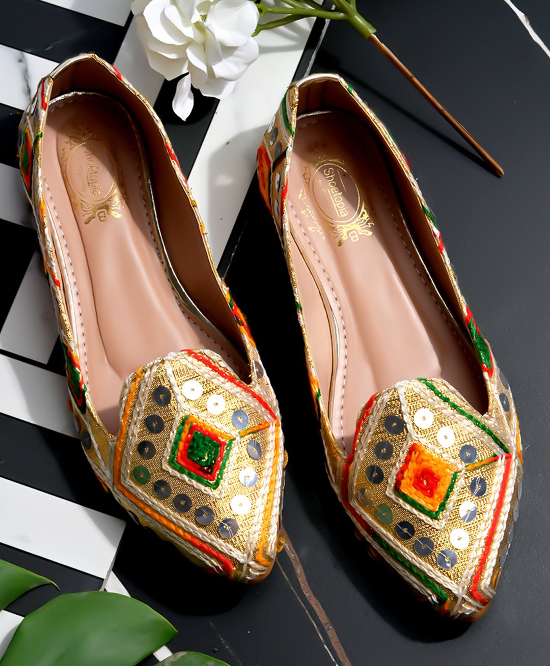 Shoetopia Geometric Embroidered & Sequins Embellished Mojaris - Golden-image-24