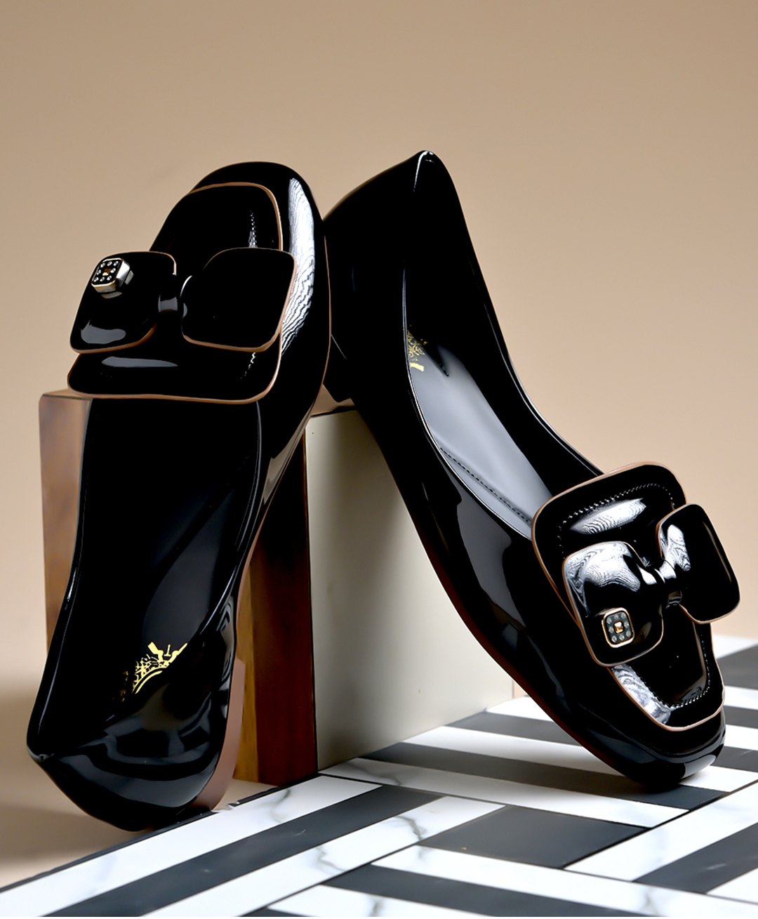 Shoetopia Bow Applique Detailed Ballerinas - Black-image-47