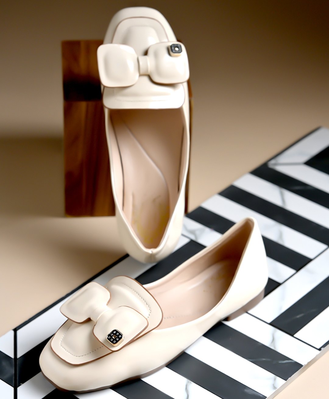 Shoetopia Bow Applique Detailed Ballerinas - Cream-picture-13