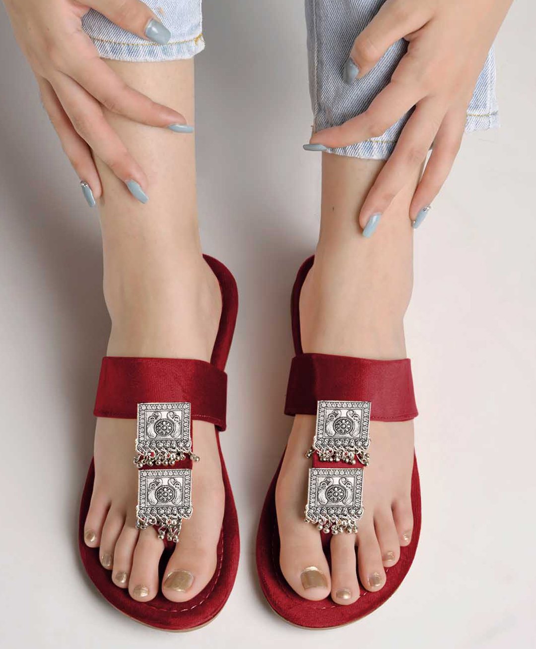 Shoetopia Metal Applique Detailed Beads Designed Kolhapuri Sandals - Red-picture-33