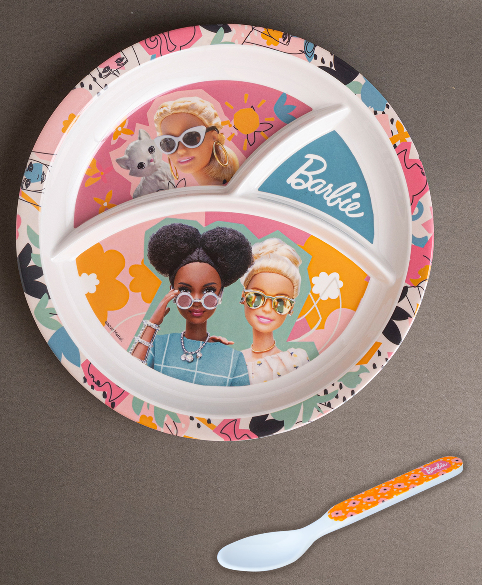 Superware Melamine Kids Partition Plate with spoon - Barbie Fun in the Sun-image-38