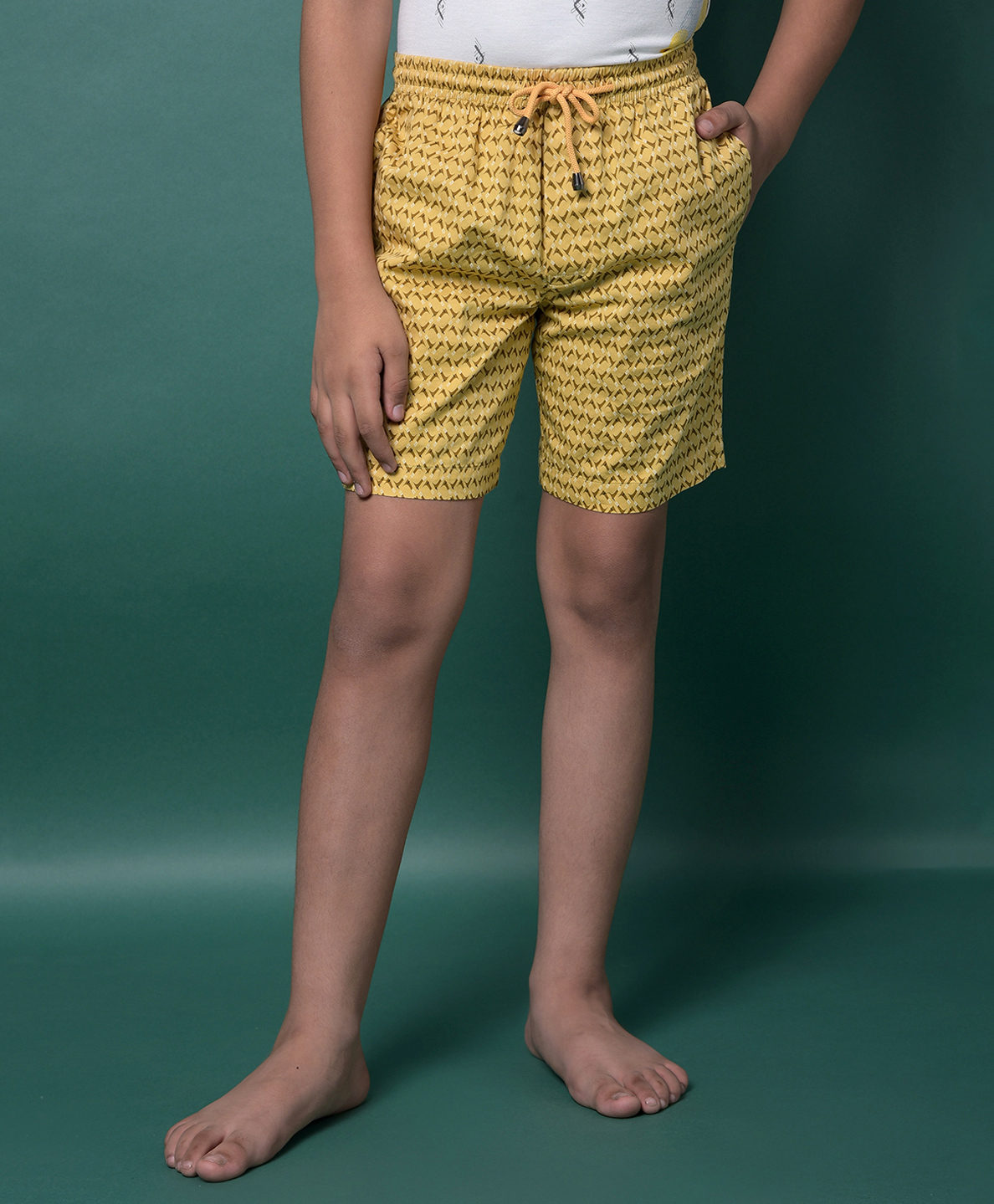CRIMSOUNE CLUB Cotton Woven Abstract Printed Shorts - Yellow-picture-30