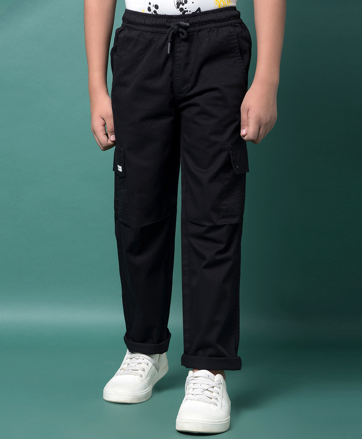 CRIMSOUNE CLUB Cotton Woven Solid Pocket Detailed Pant - Black-picture-13