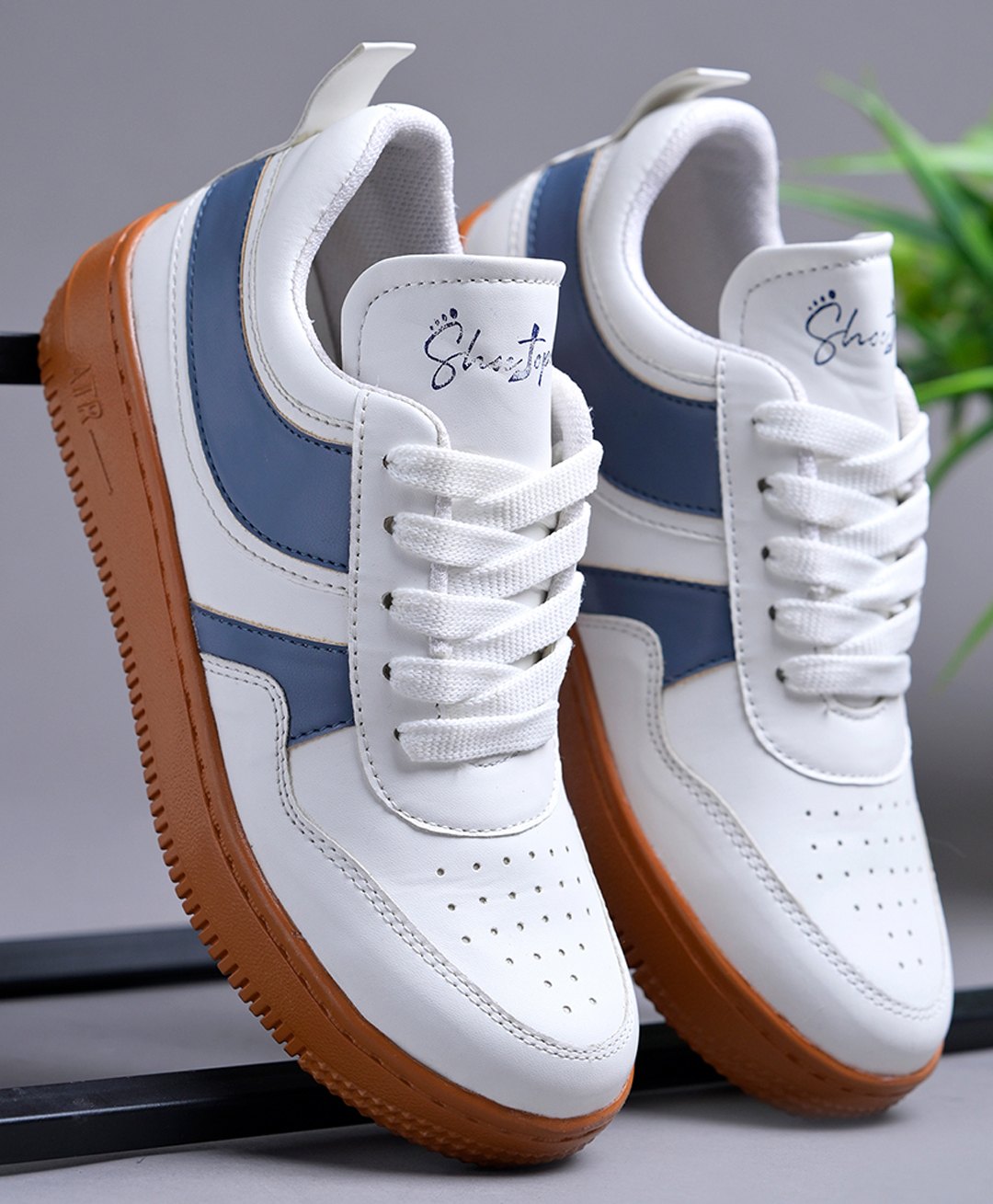 Shoetopia Colour Blocked Lace Up Sneakers - White-picture-18