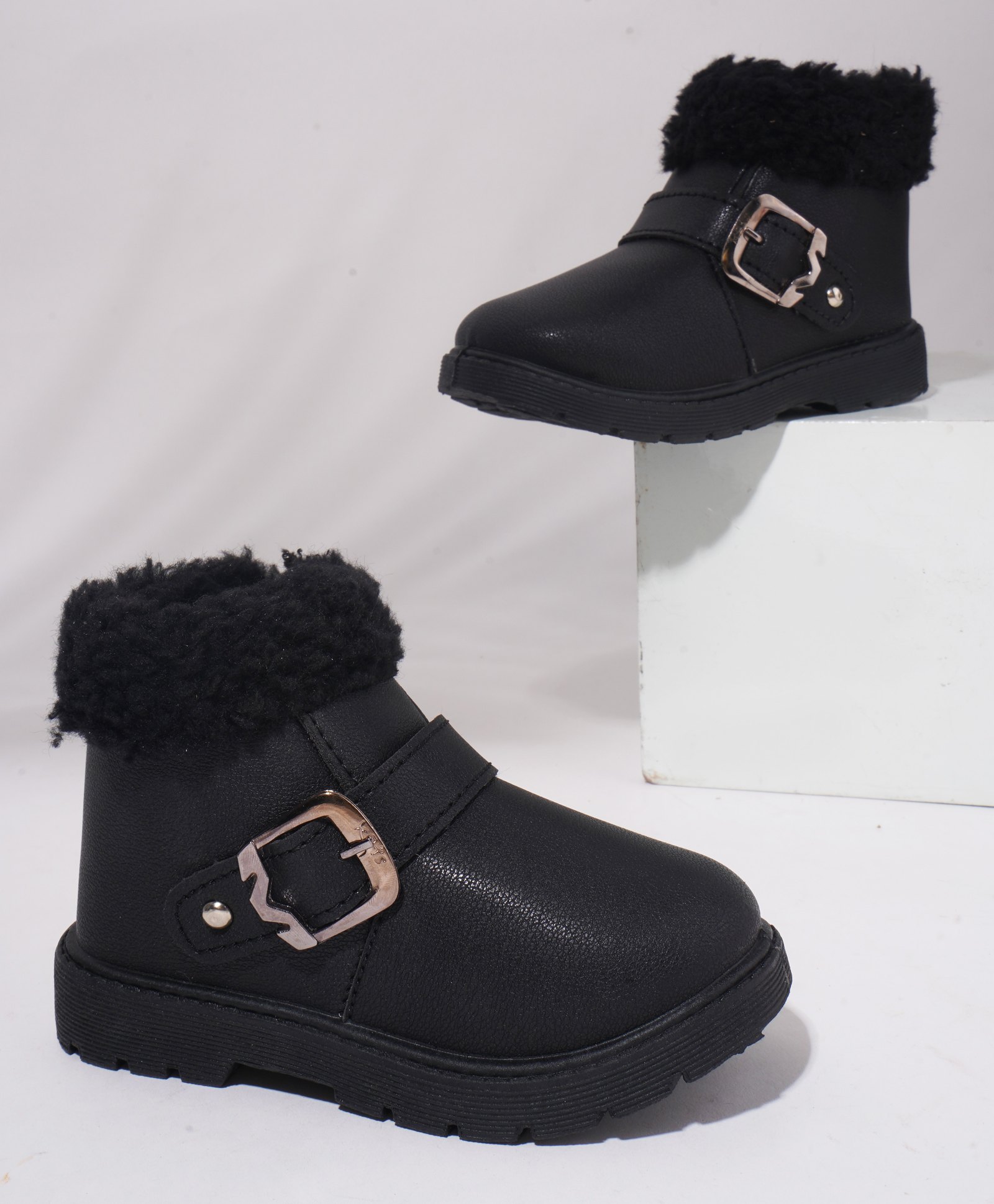 KATS Fur Detailed Zipper Closure Boots - Black-image-24