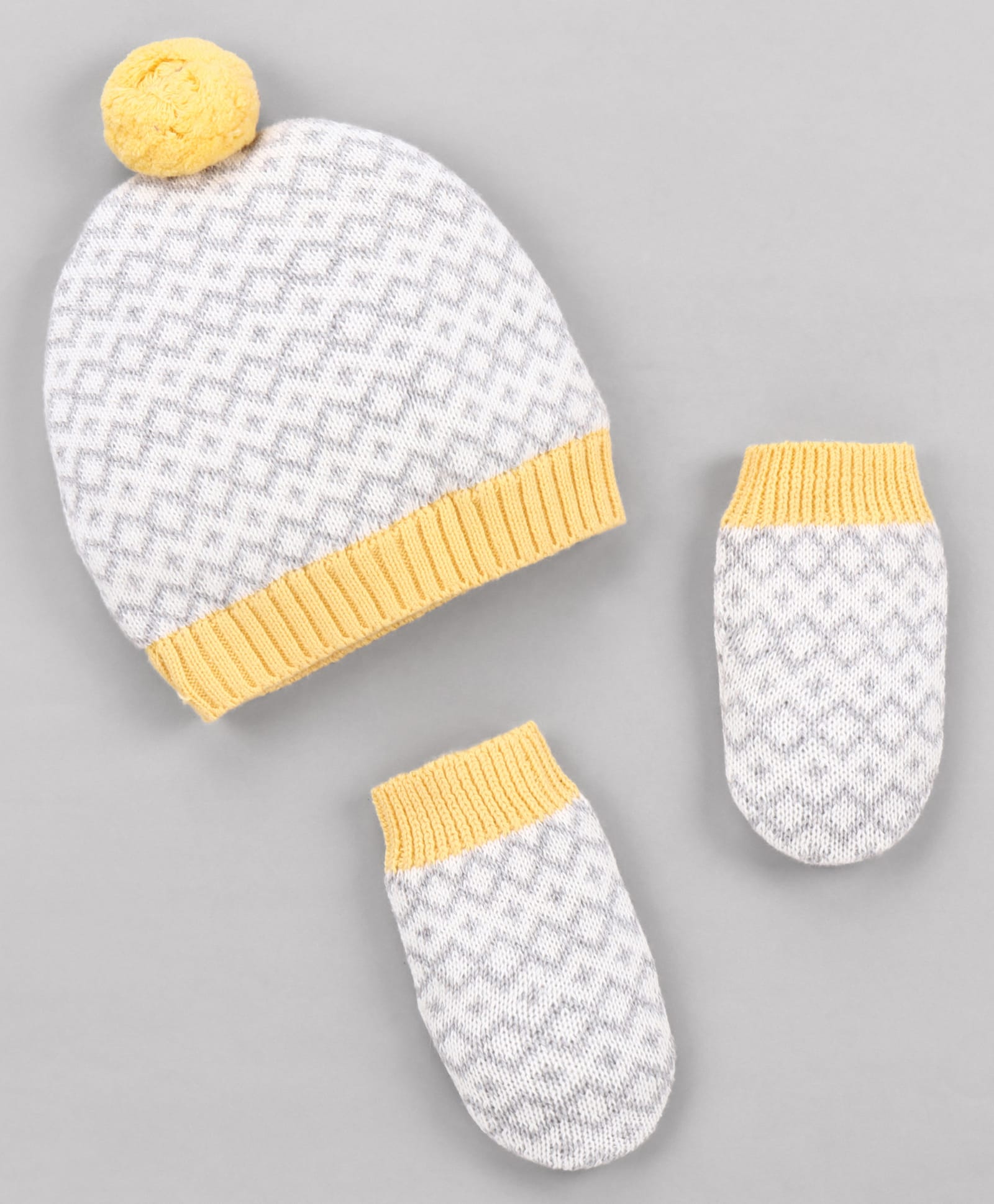 Babyhug Woollen Caps and & Booties with Chevron Desgn Grey - Diameter 11 cm-image-28