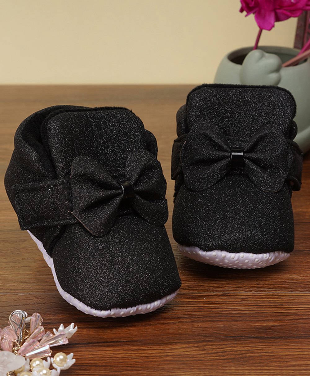Neska Moda Bow Applique Detailed Booties - Black-image-15