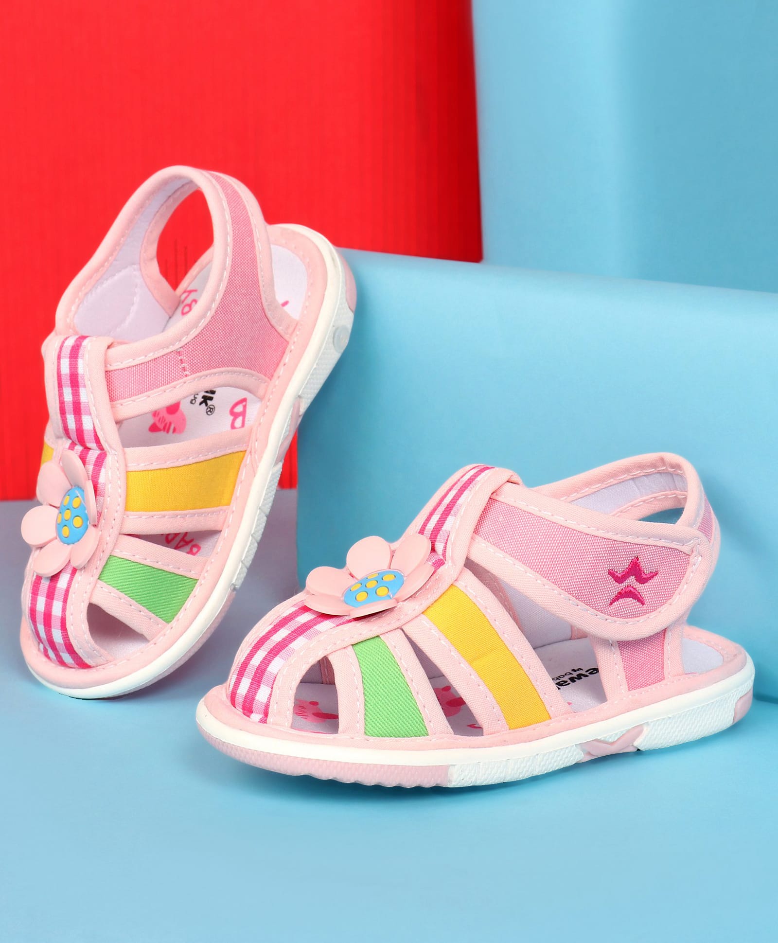 Cute Walk by Babyhug Velcro Closure Sandals With Floral Applique - Pink-picture-14
