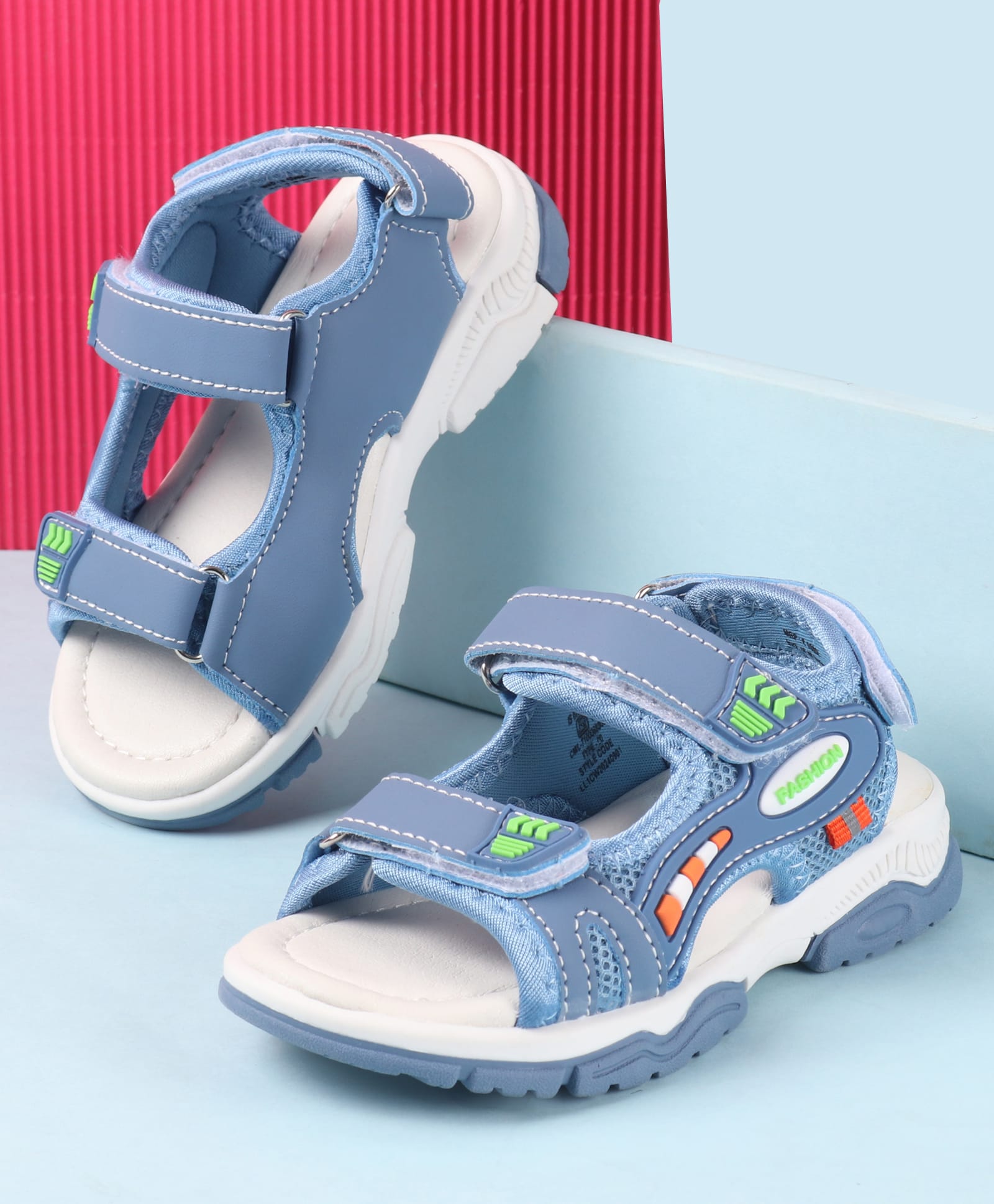 Cute Walk by Babyhug Velcro Closure Sandals With Applique - Blue-picture-22
