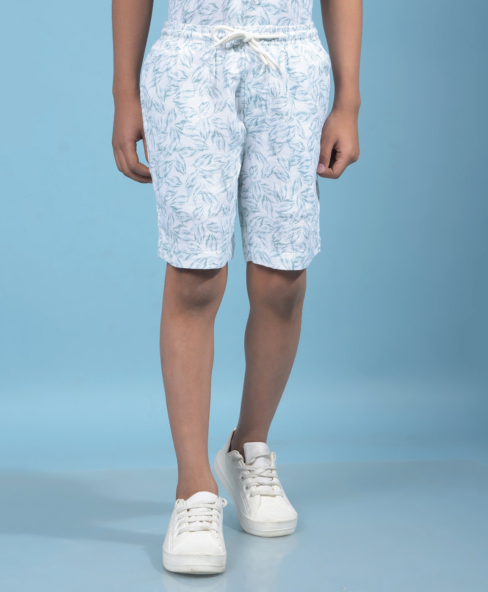 CRIMSOUNE CLUB Cotton Woven Leaves Printed Shorts - Blue-picture-21