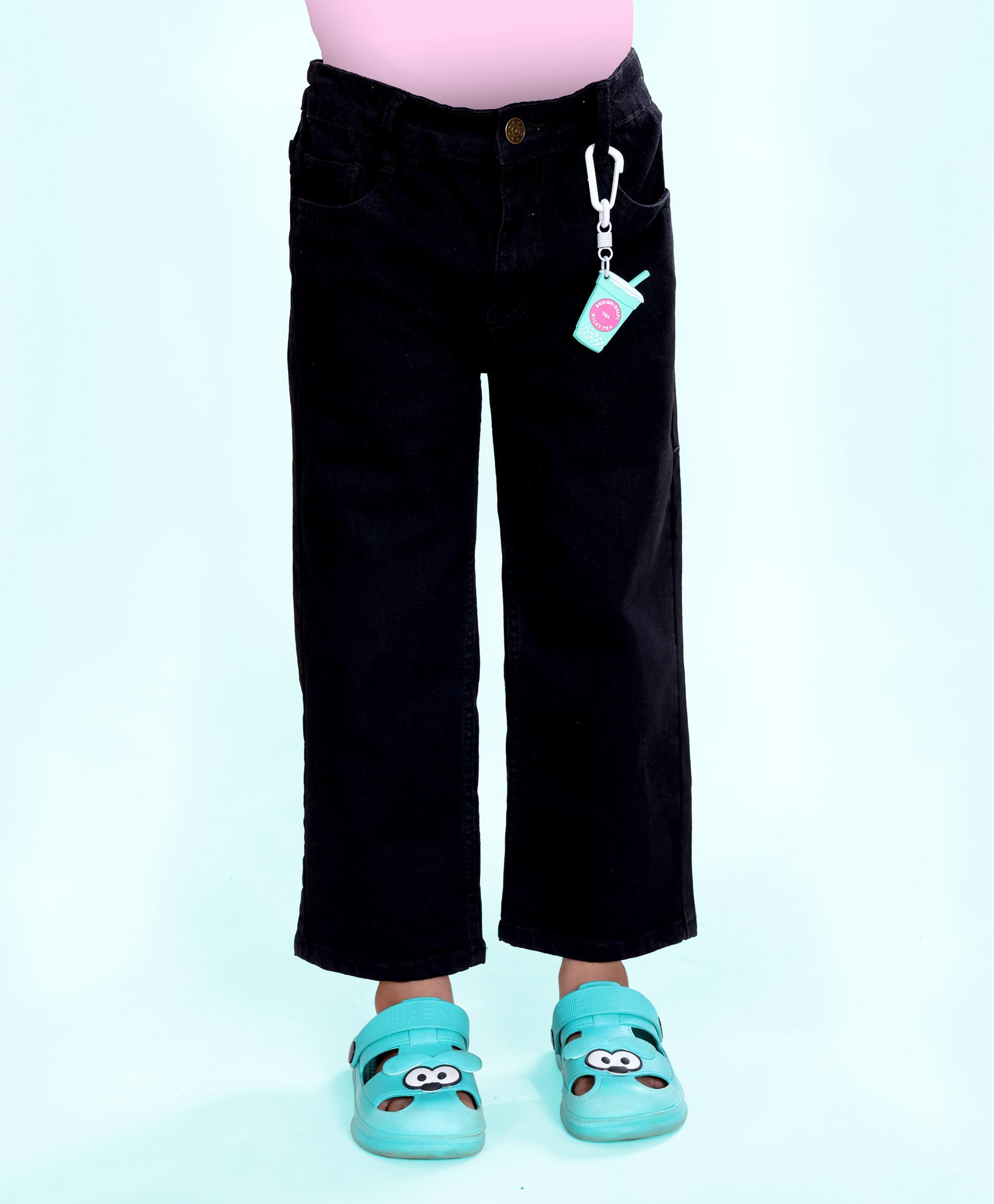 Kiddopanti Denim Woven Solid Jeans With Boba Tea Designed Keychain - Black-picture-14